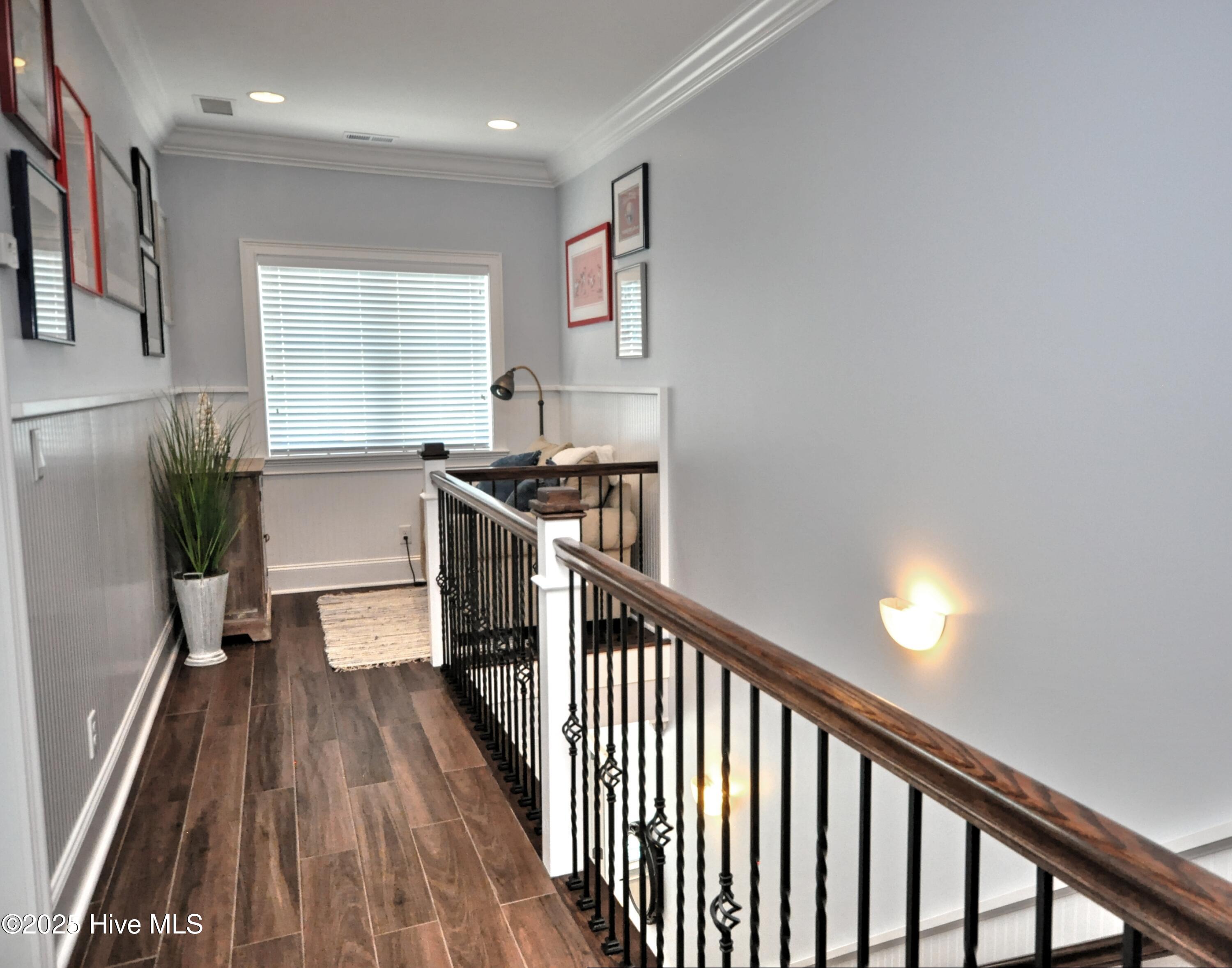 100533074 | Photo 50