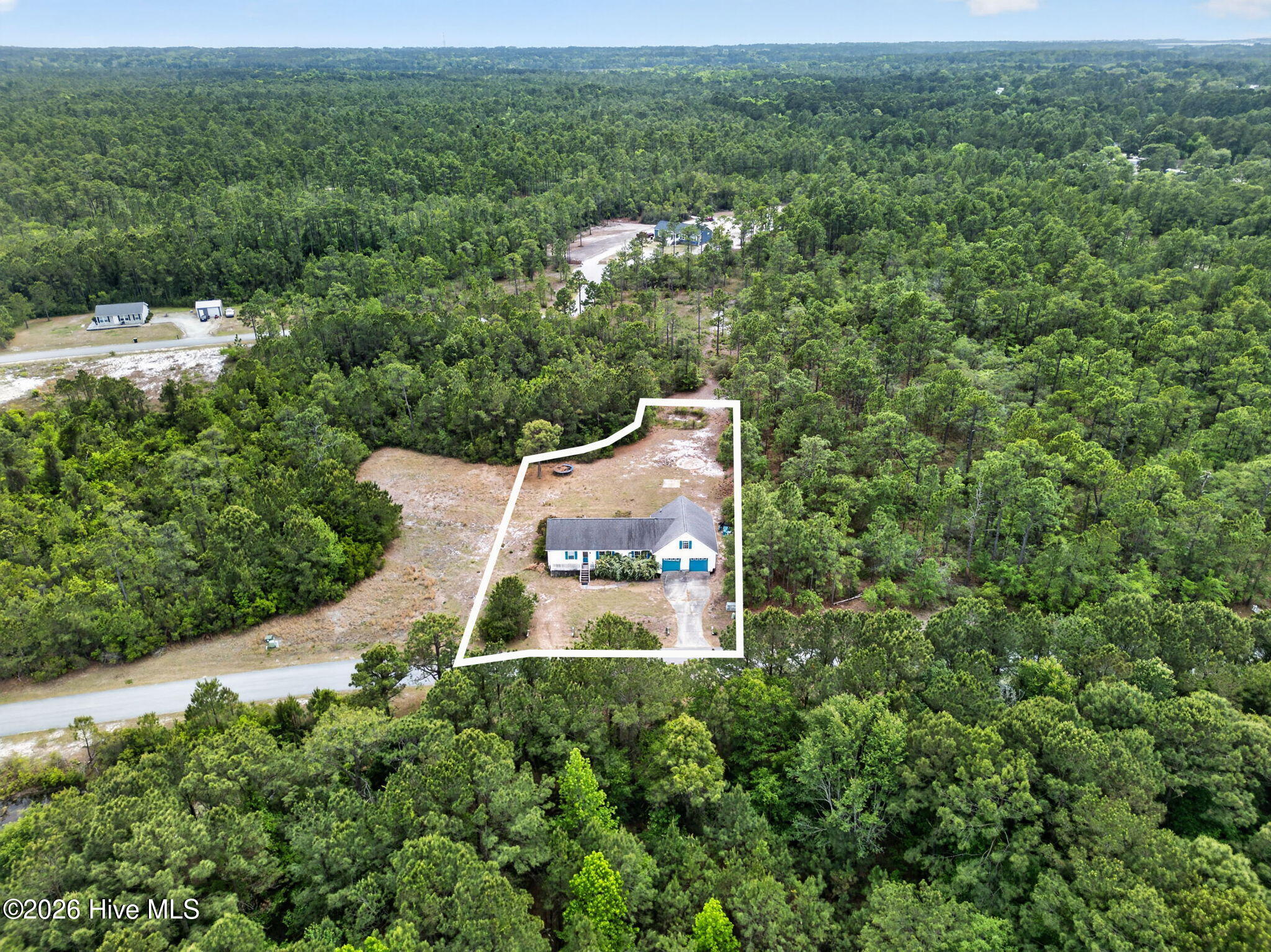 100570650 | Photo 11