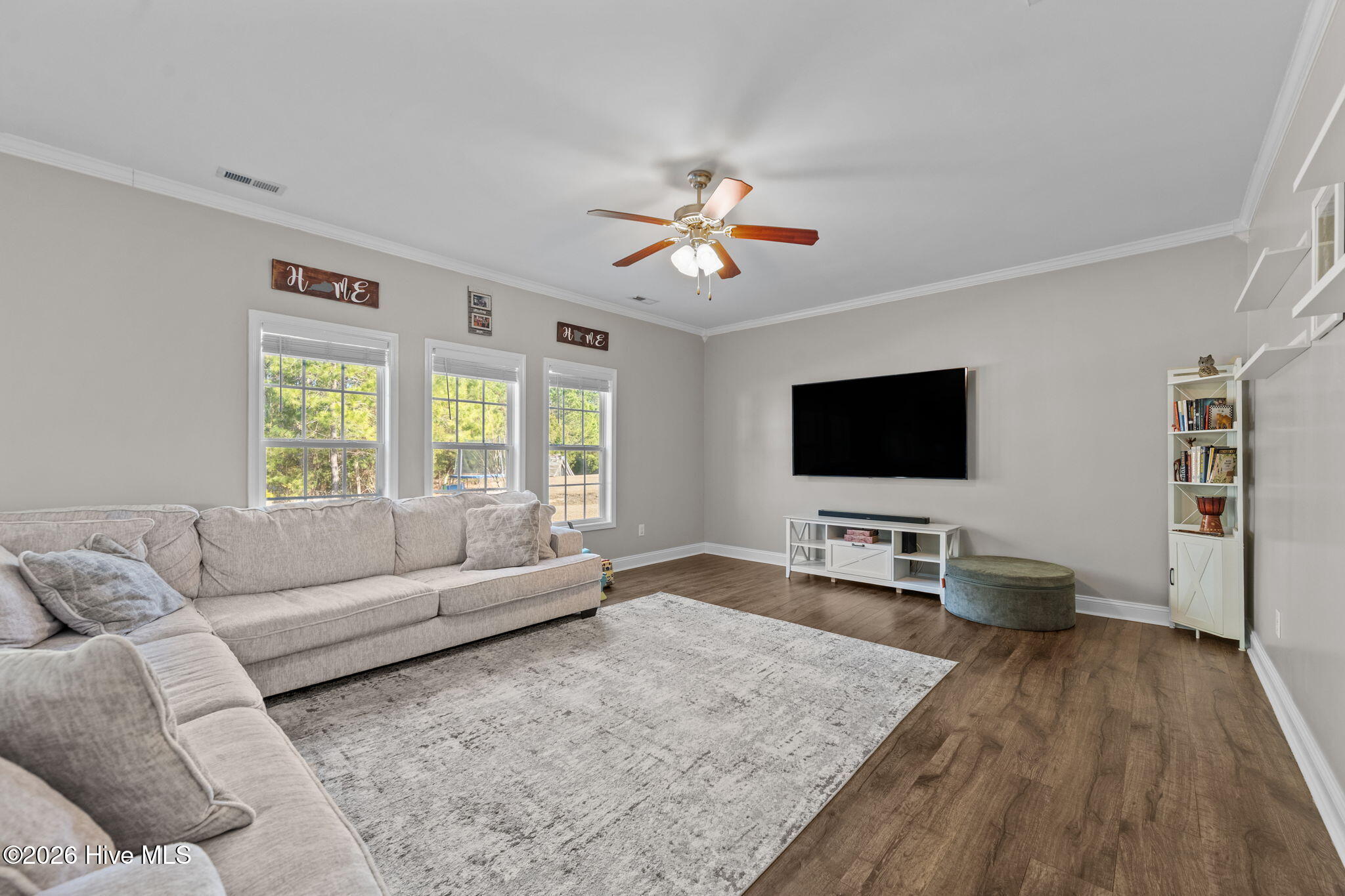 100547738 | Photo 18