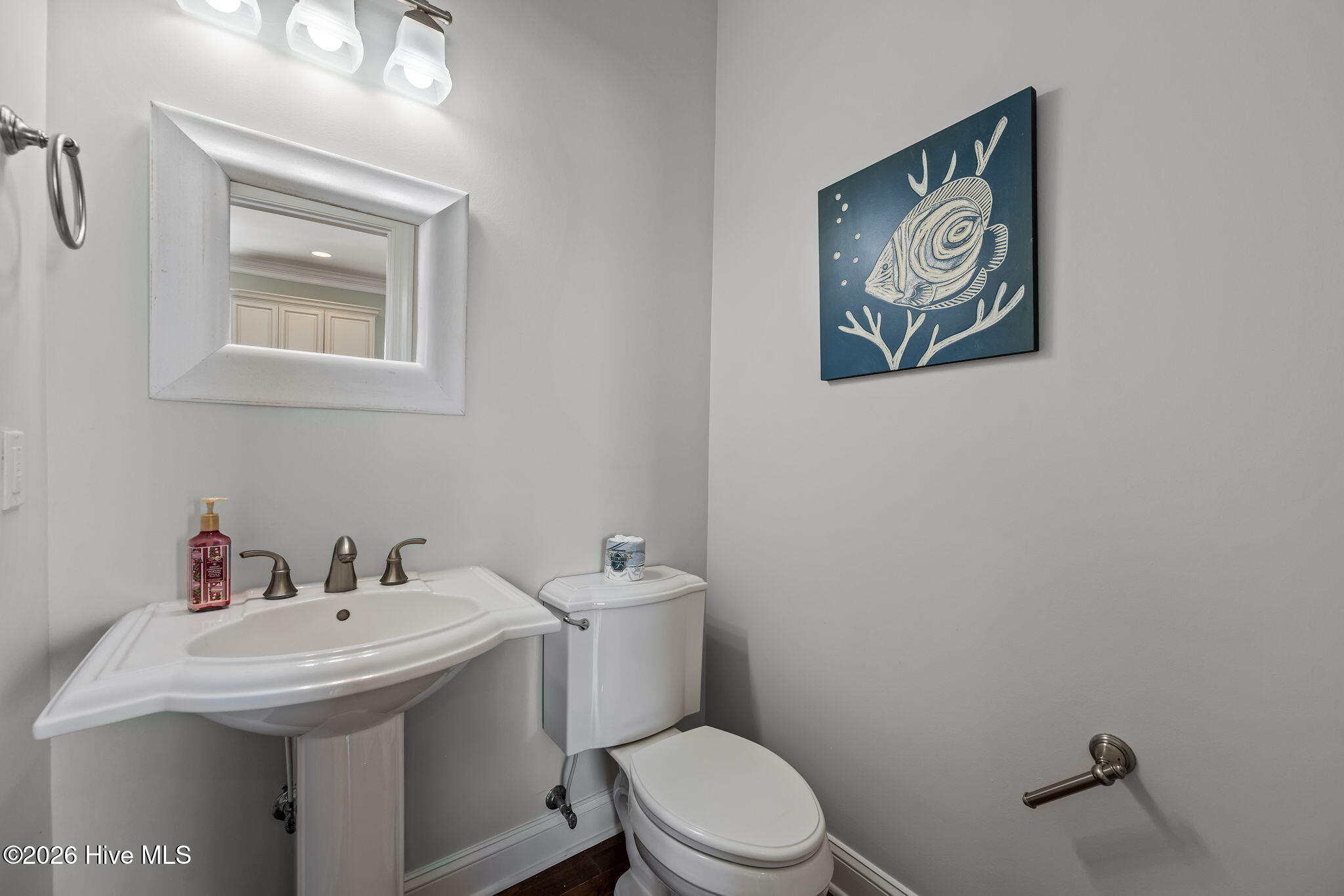 100570241 | Photo 13