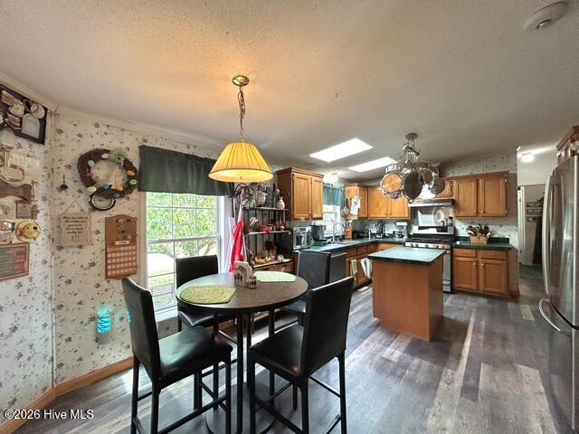 100566420 | Photo 28