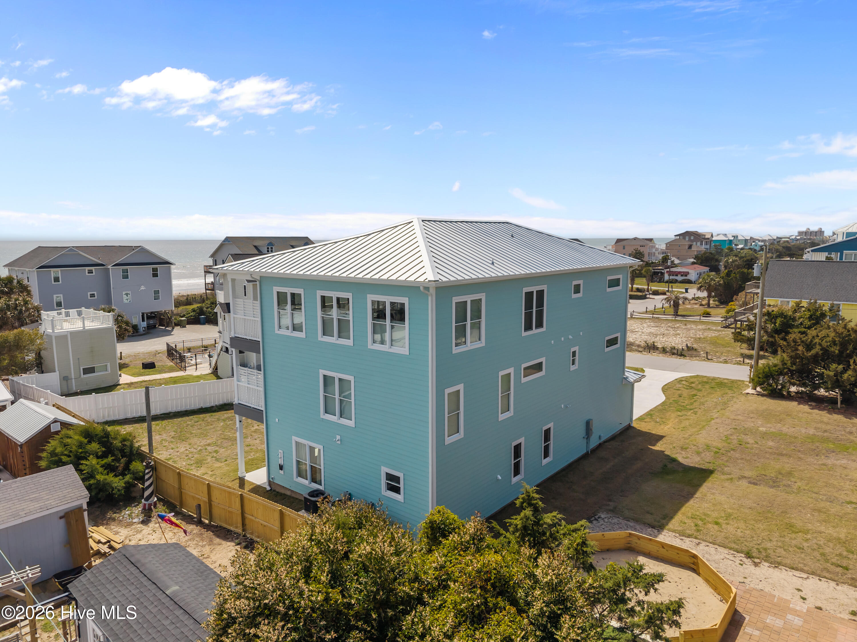 104 E Seaview Drive, Emerald Isle, NC, 28594