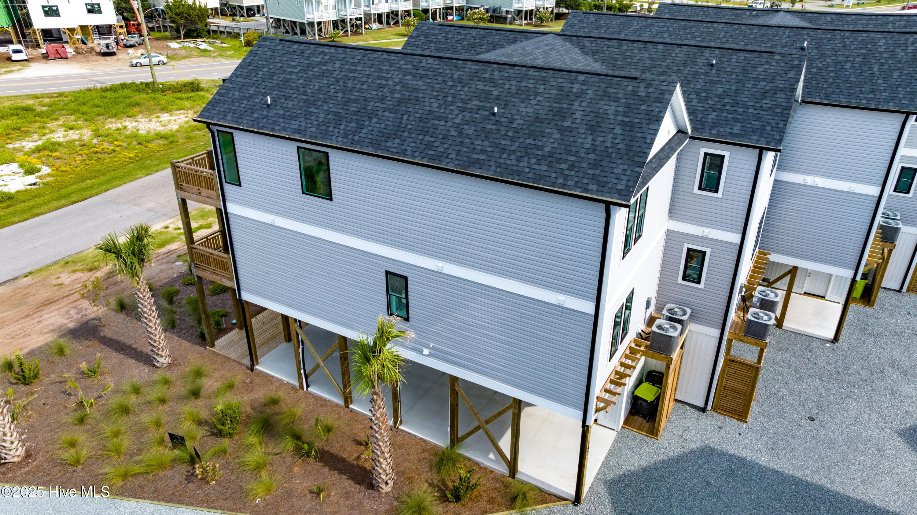 100474523 | Photo 64