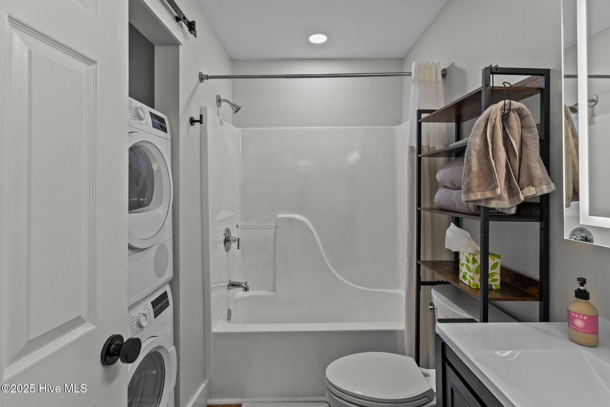 100543966 | Photo 29