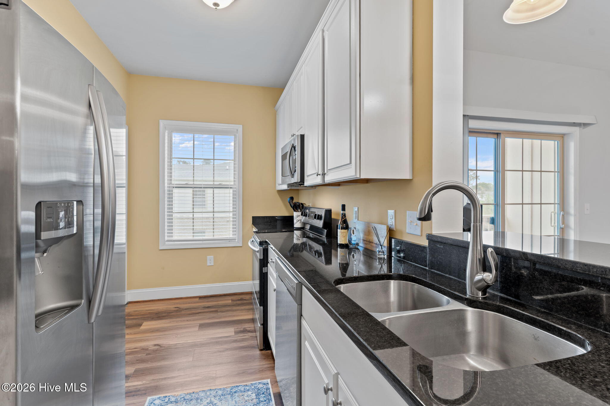 100562756 | Photo 10