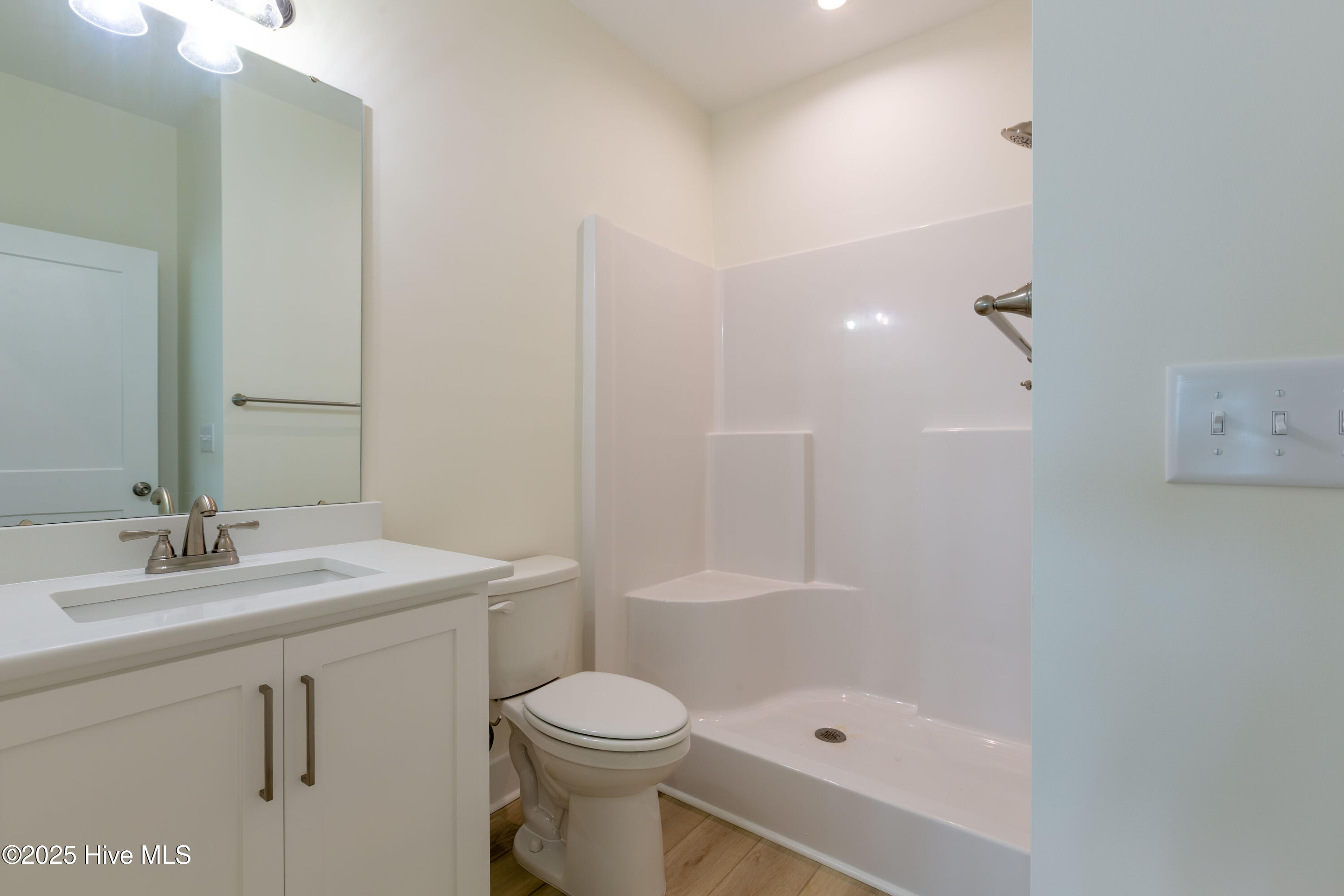 100474523 | Photo 48