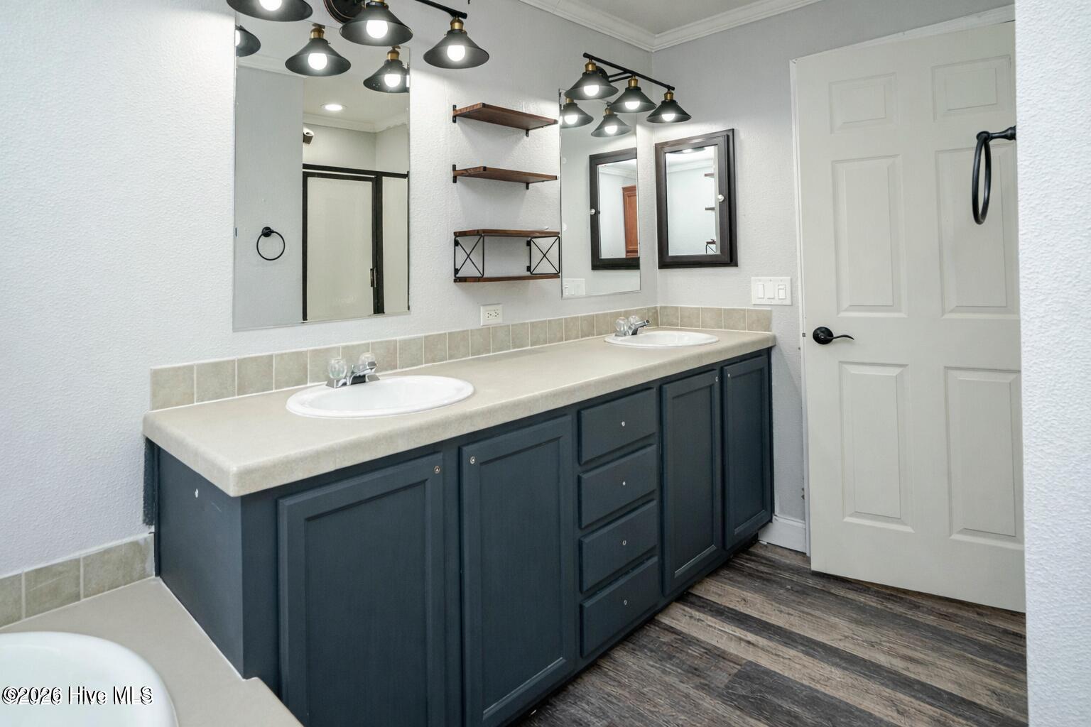 100552222 | Photo 24