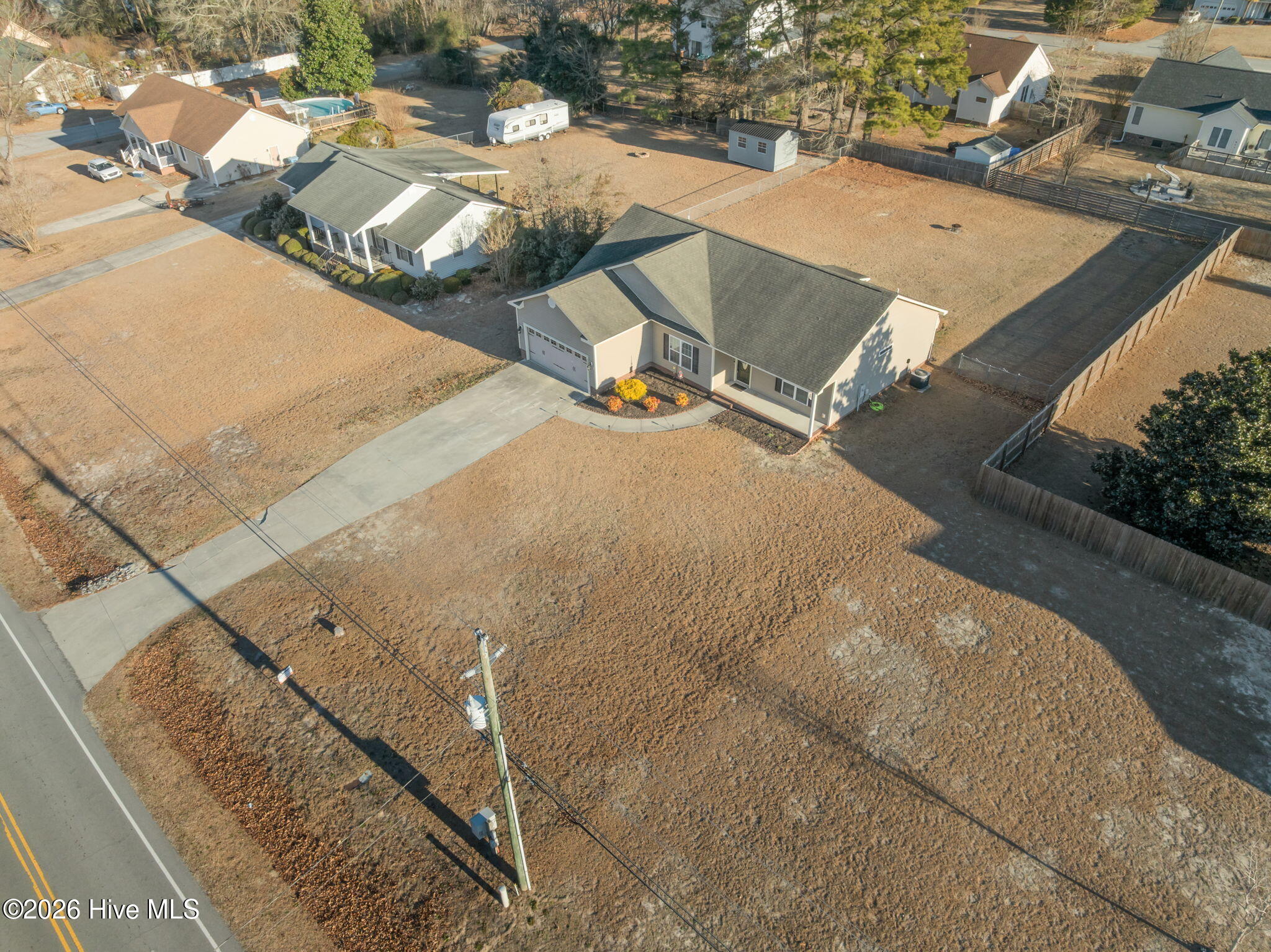 100565561 | Photo 46