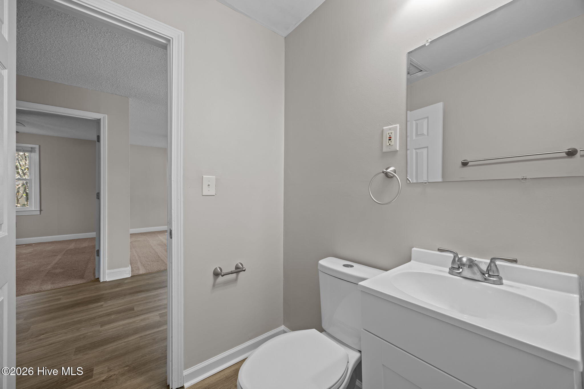 100553167 | Photo 14