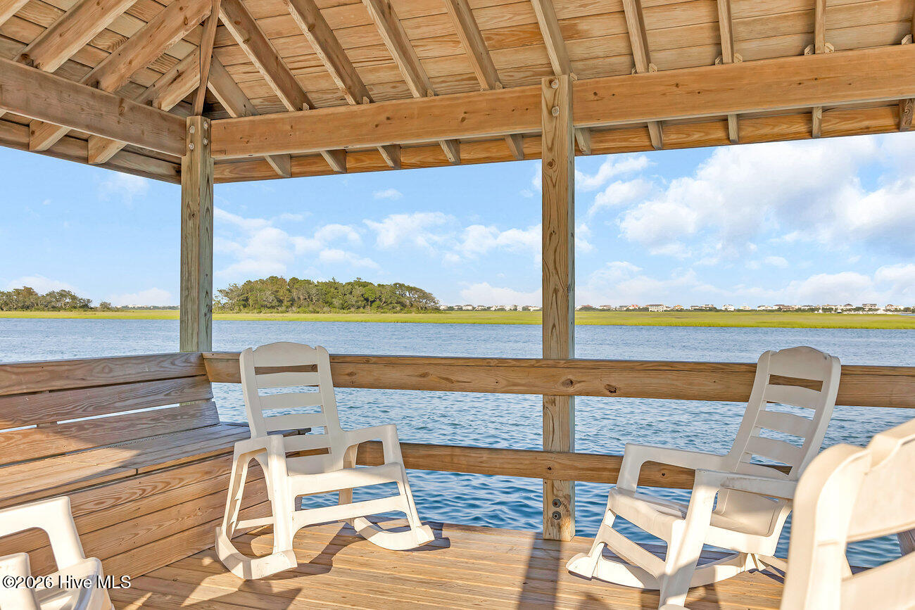 100562414 | Photo 74