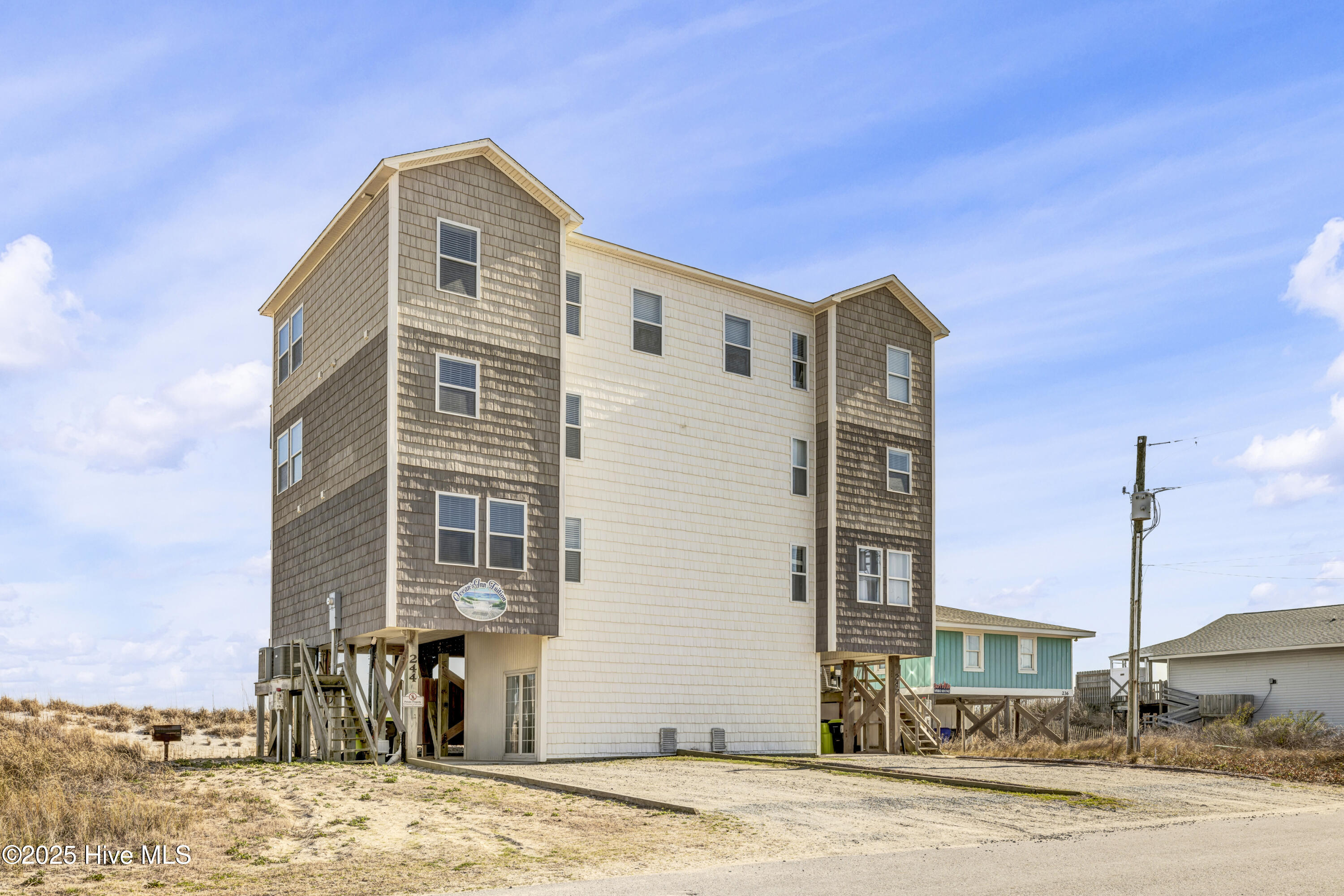 Homes for sale in North Topsail Beach, NC | 244 Sea Shore Dr, North Topsail Beach, NC 28460 | MLS# 100511067