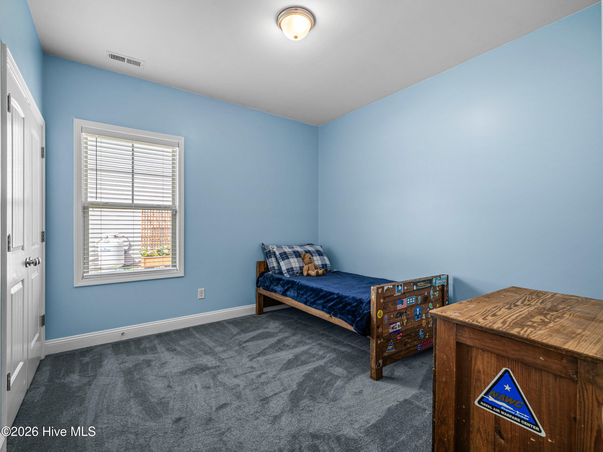 100567320 | Photo 33