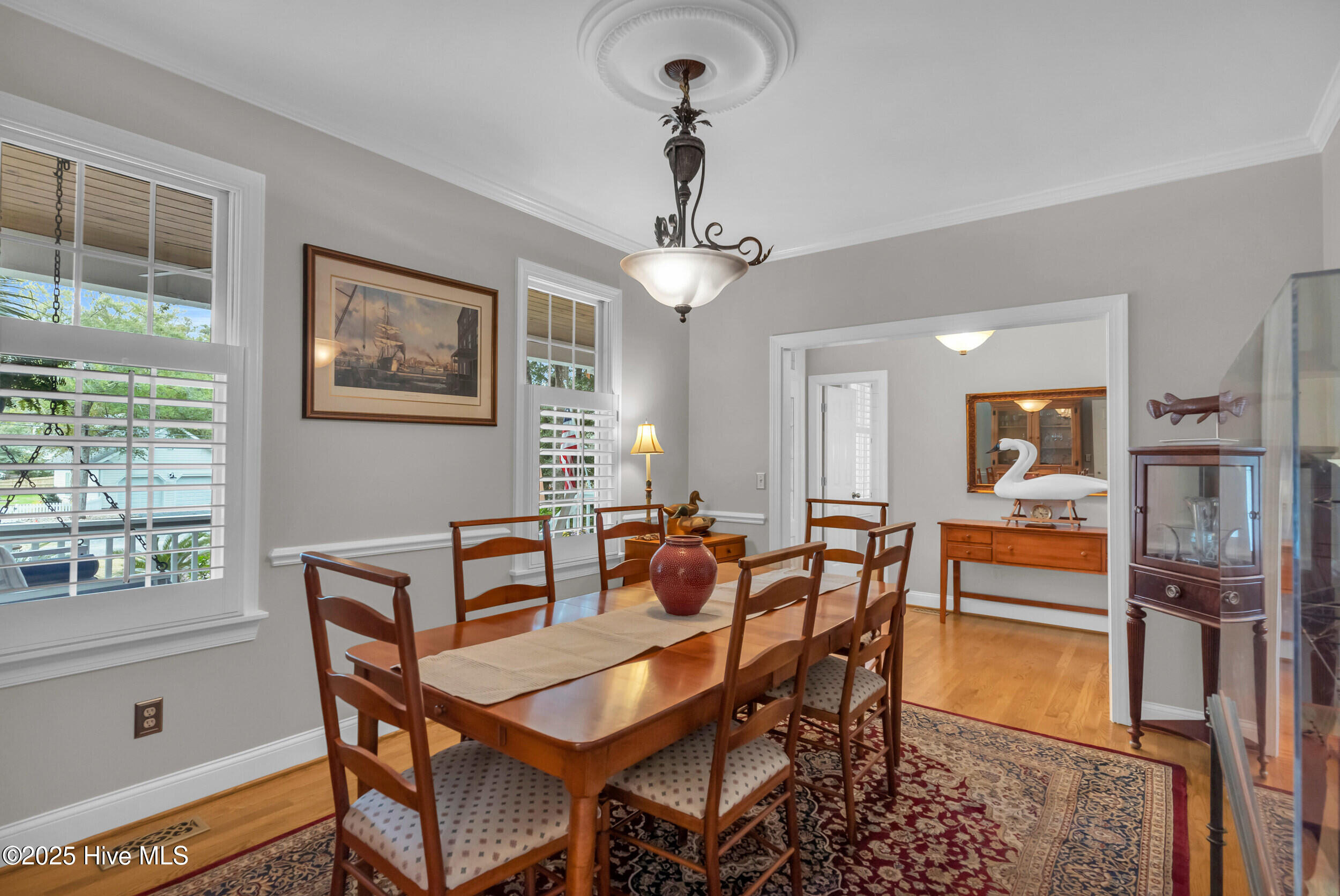 100537749 | Photo 19