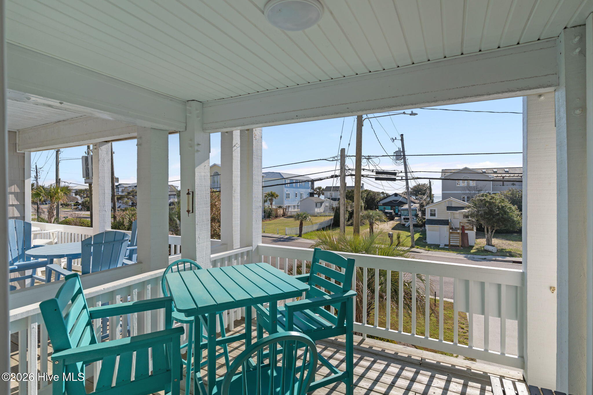 100563044 | Photo 41