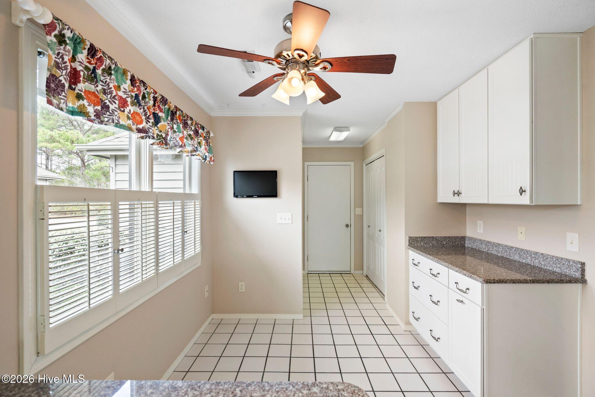 100558644 | Photo 40