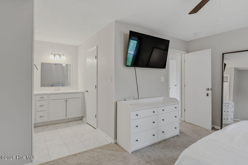 2038 Hunters Ridge Drive,Midway Park