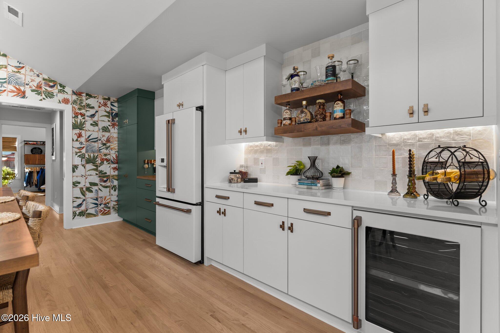 100557813 | Photo 20