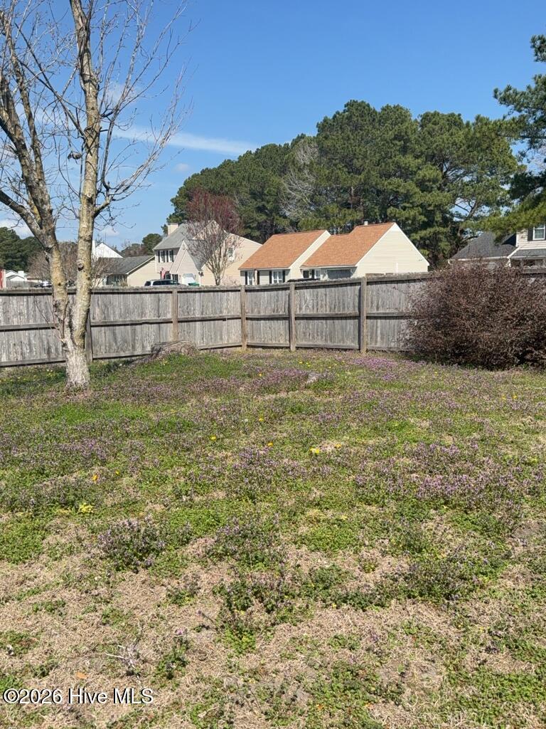 100558687 | Photo 18