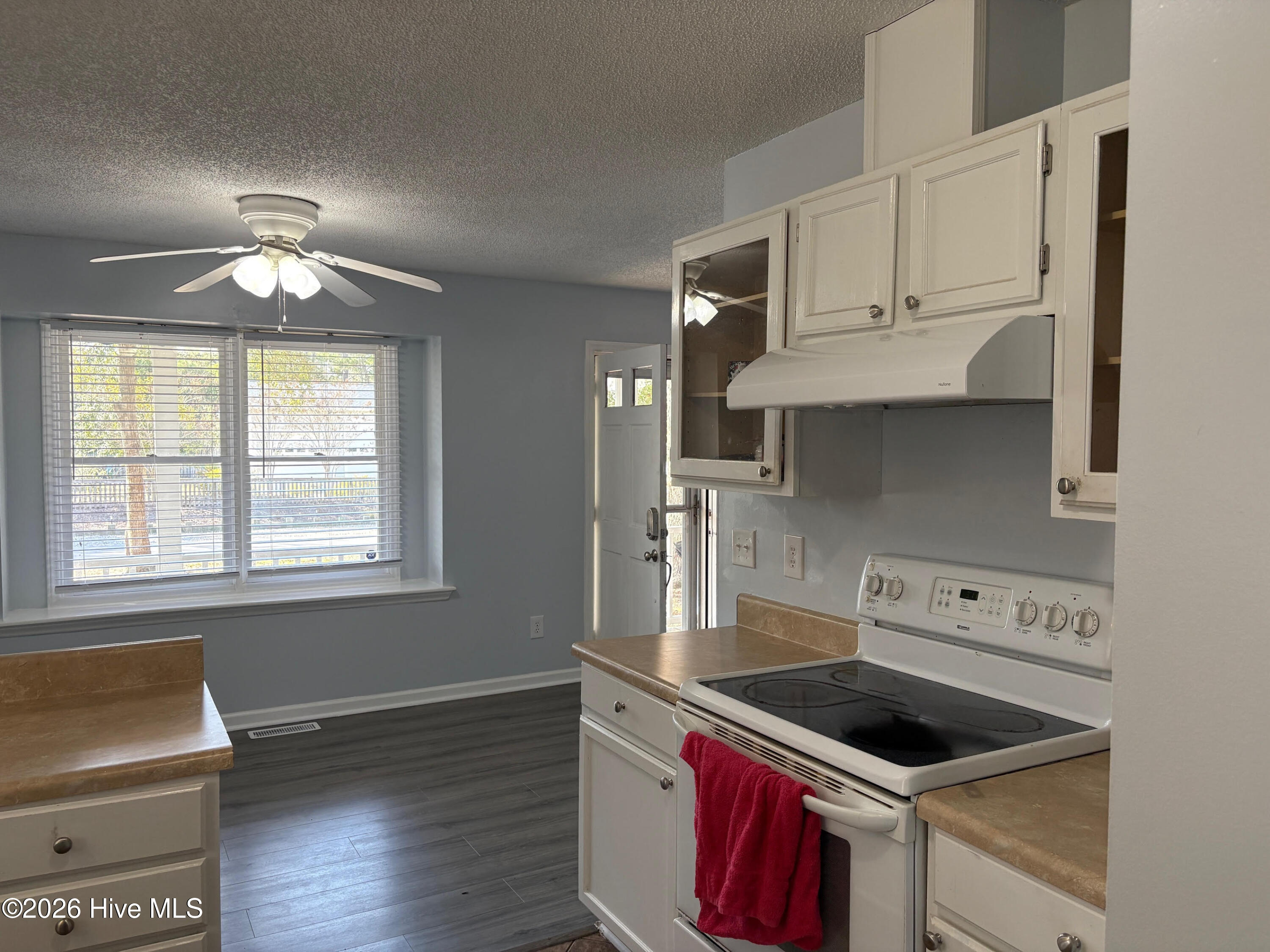 100557287 | Photo 20