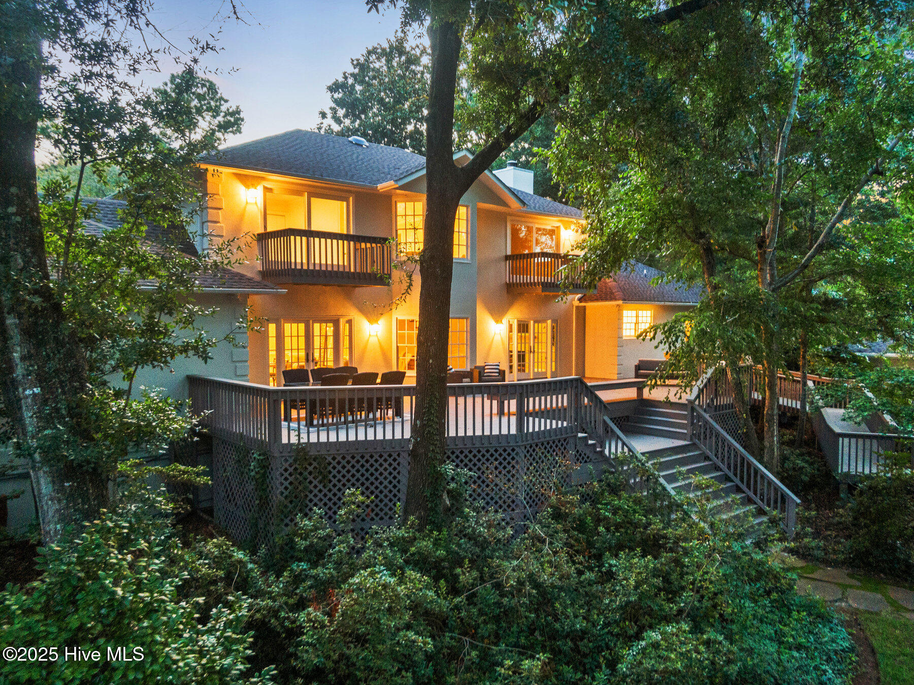 100489617 | Photo 51