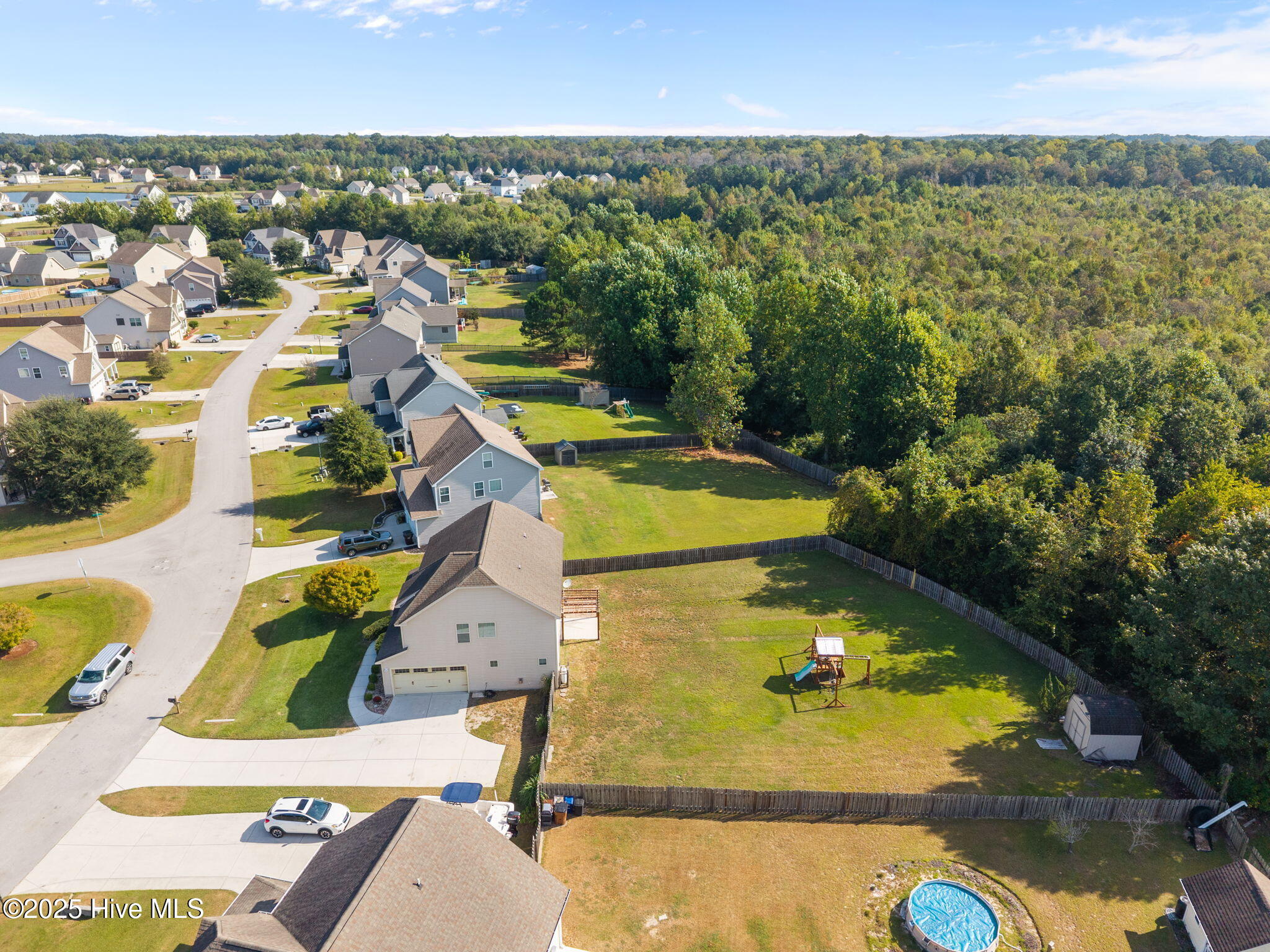 100533509 | Photo 42