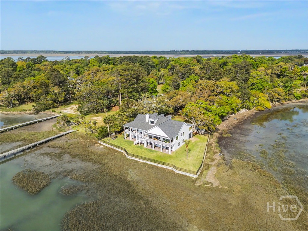 There is an approved and transferrable Dock Permit