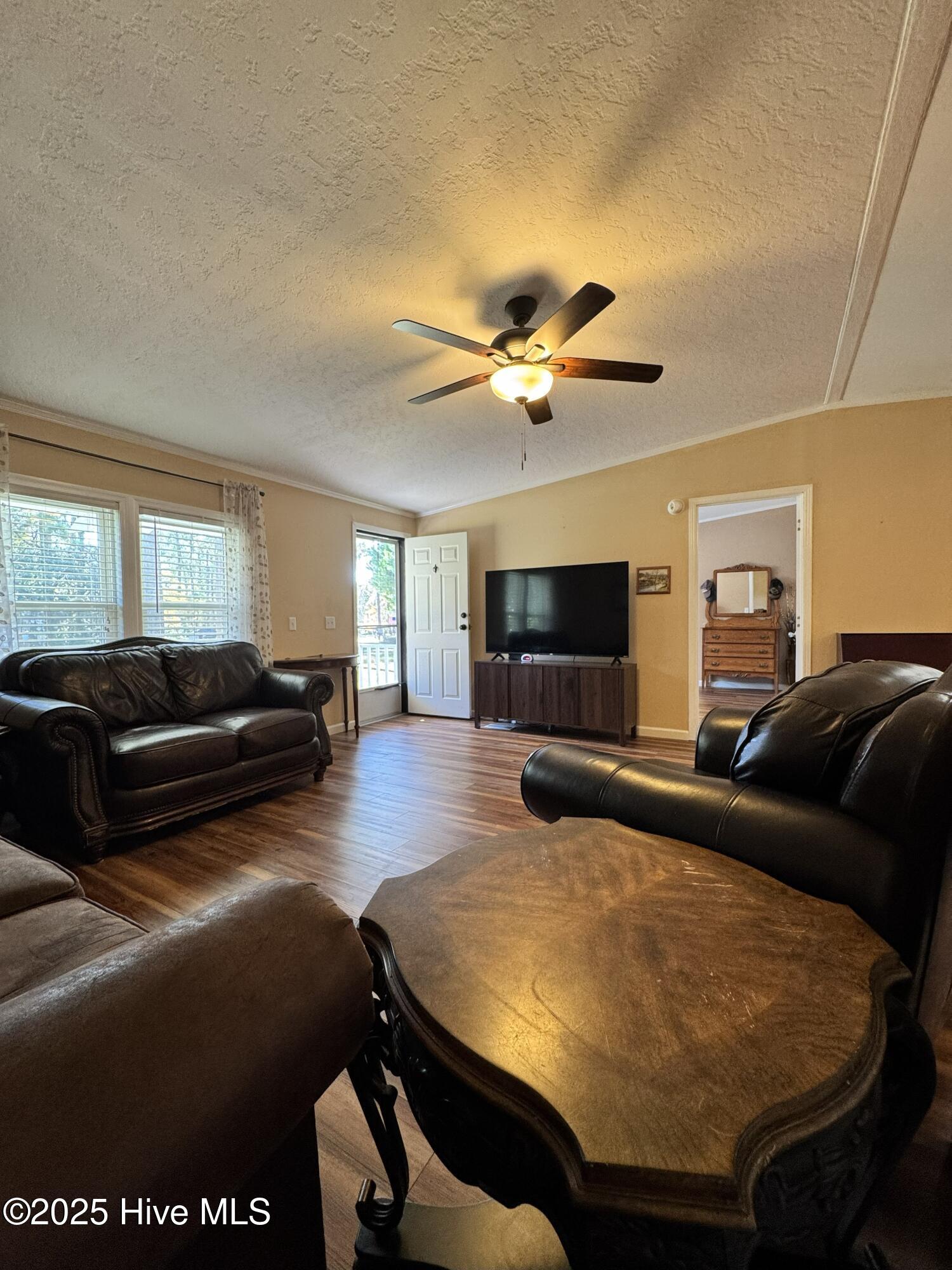 100538236 | Photo 17