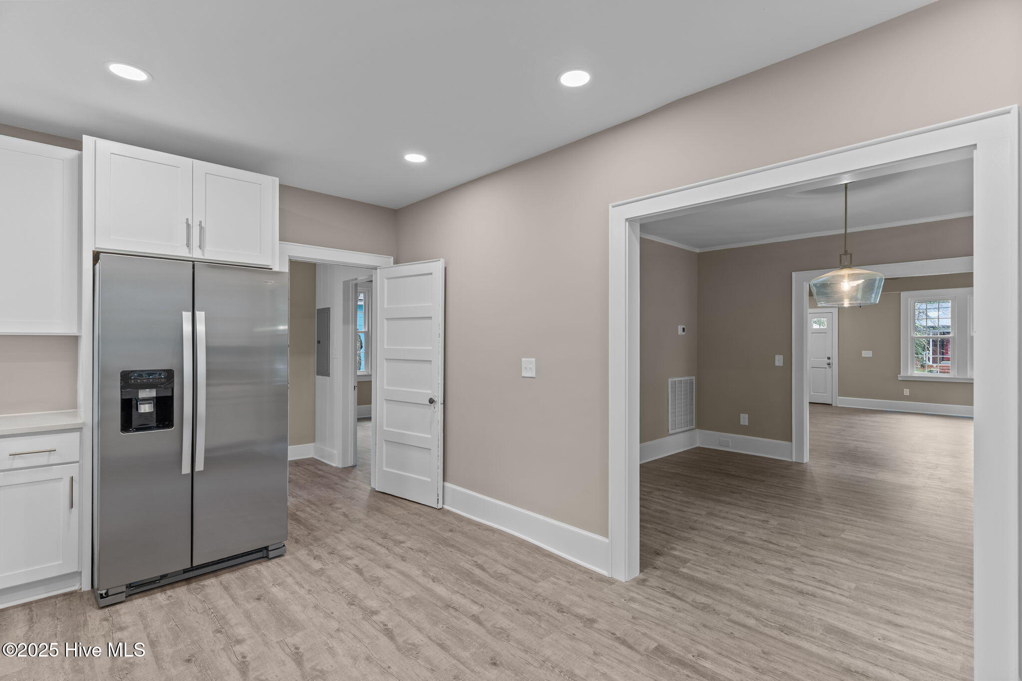 100542259 | Photo 20