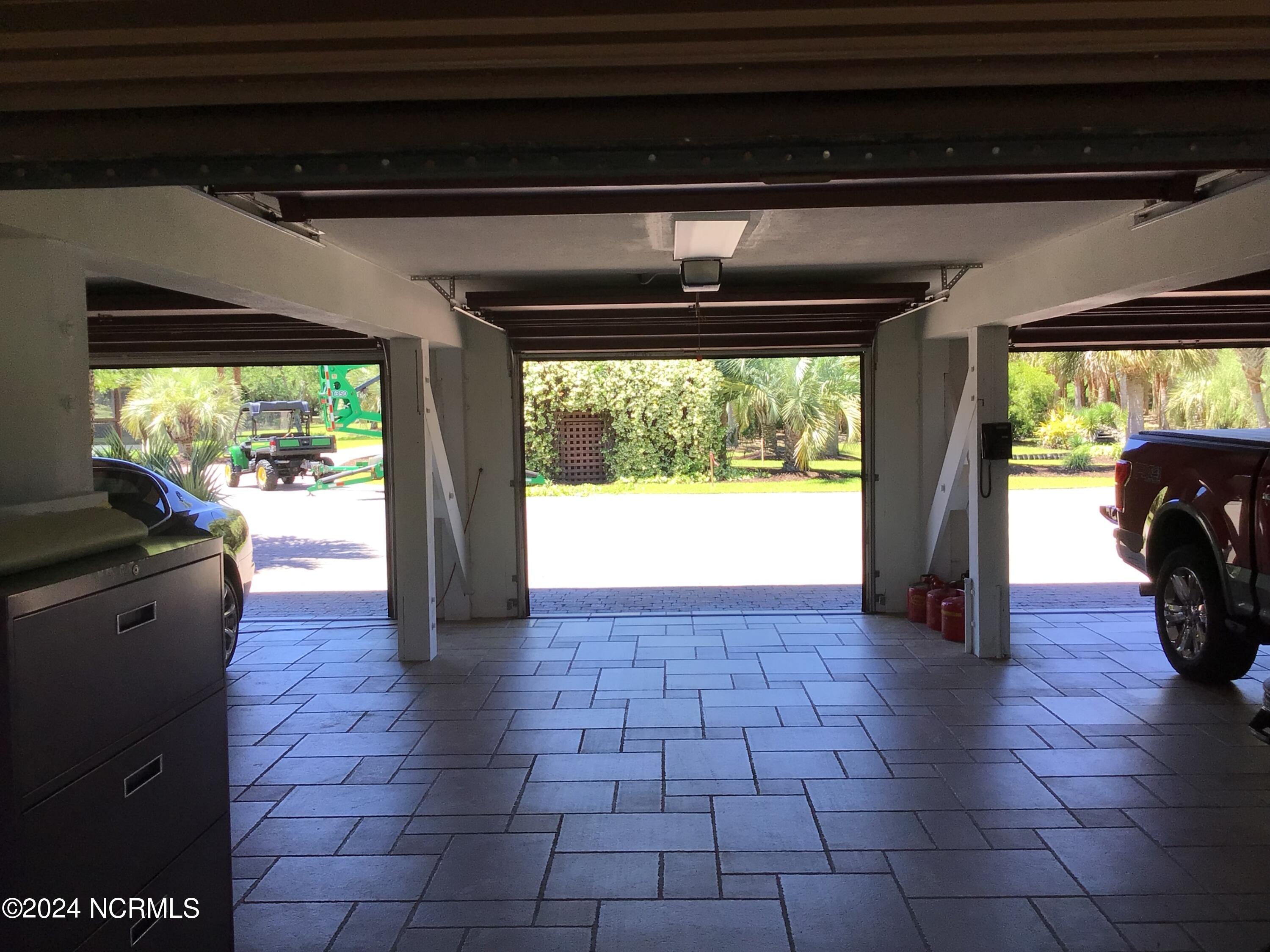 100463801 | Photo 12