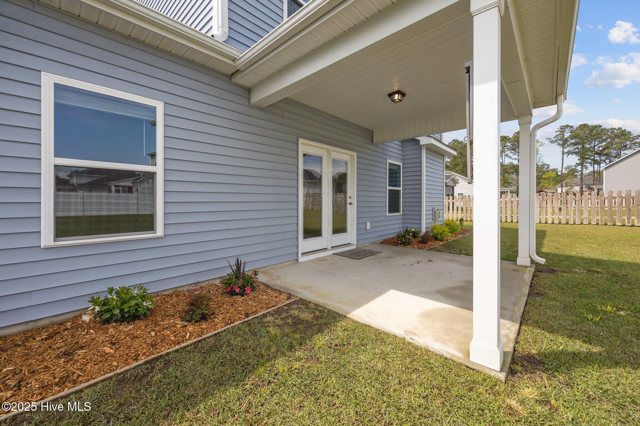 100503242 | Photo 54