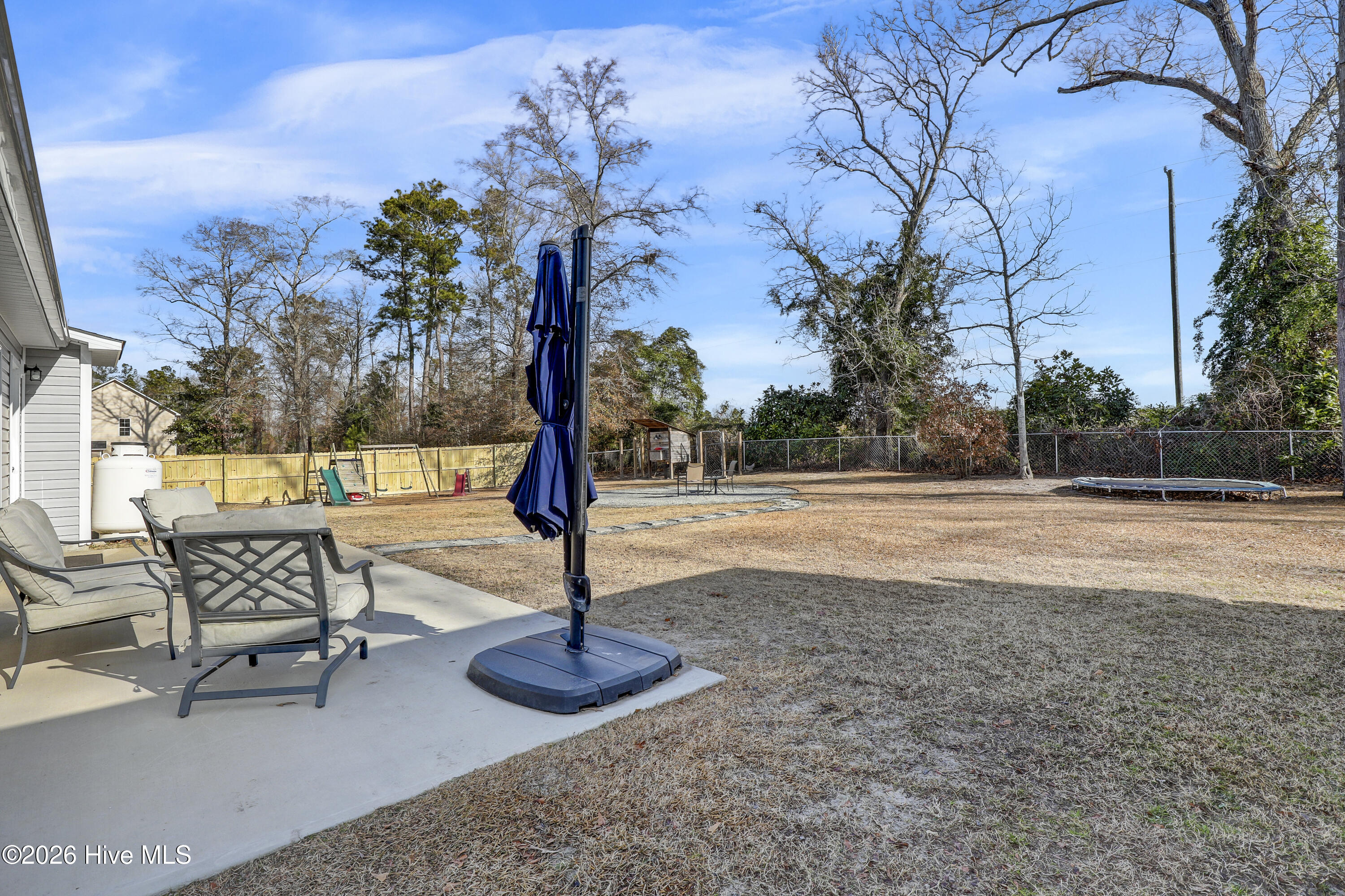 100547660 | Photo 24