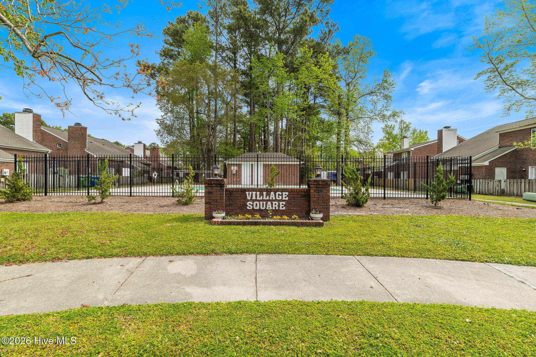 100565173 | Photo 43