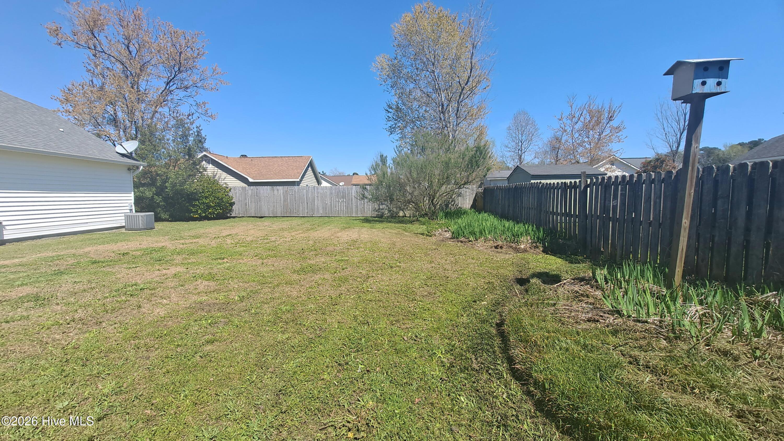 100562478 | Photo 24