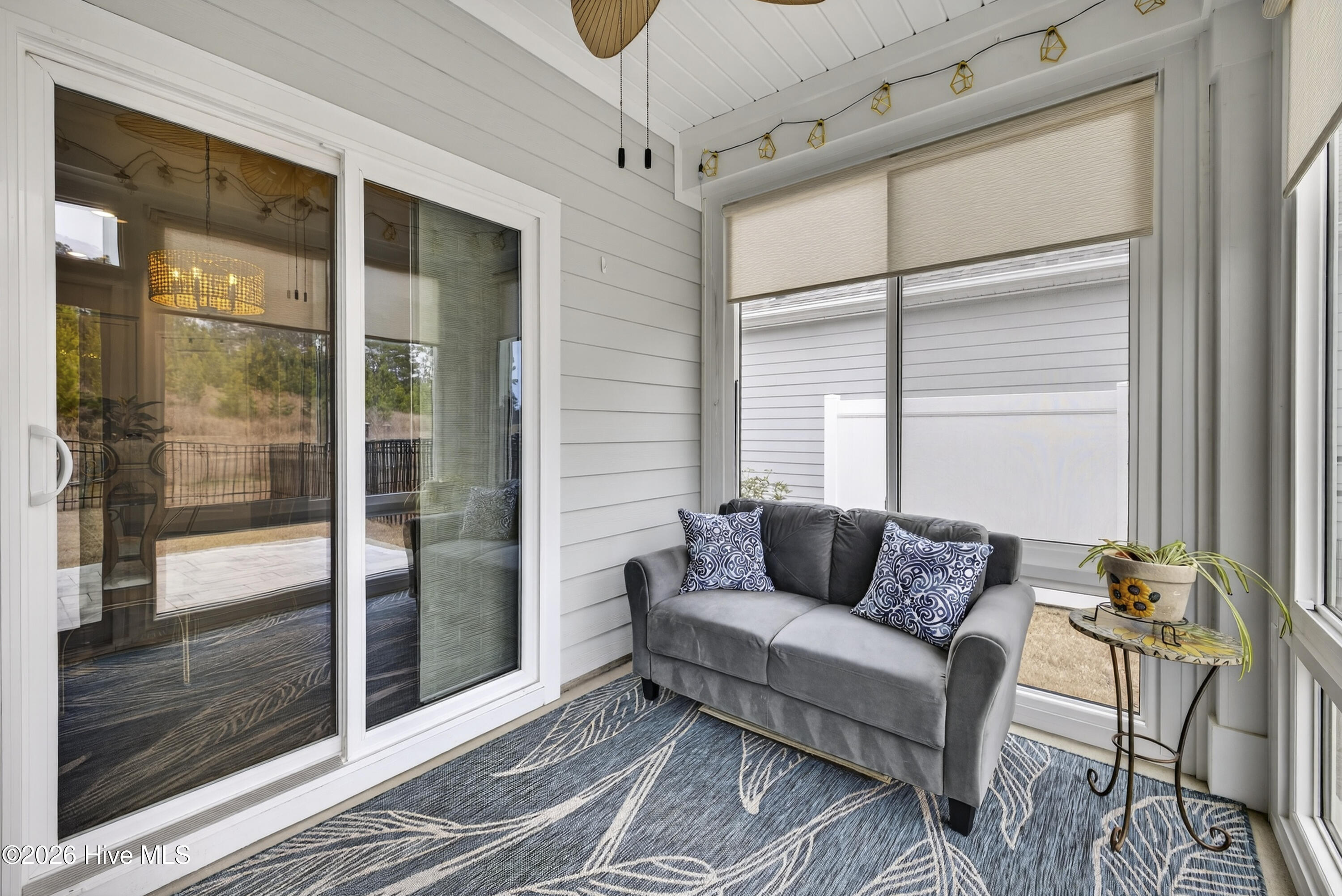 100559024 | Photo 16