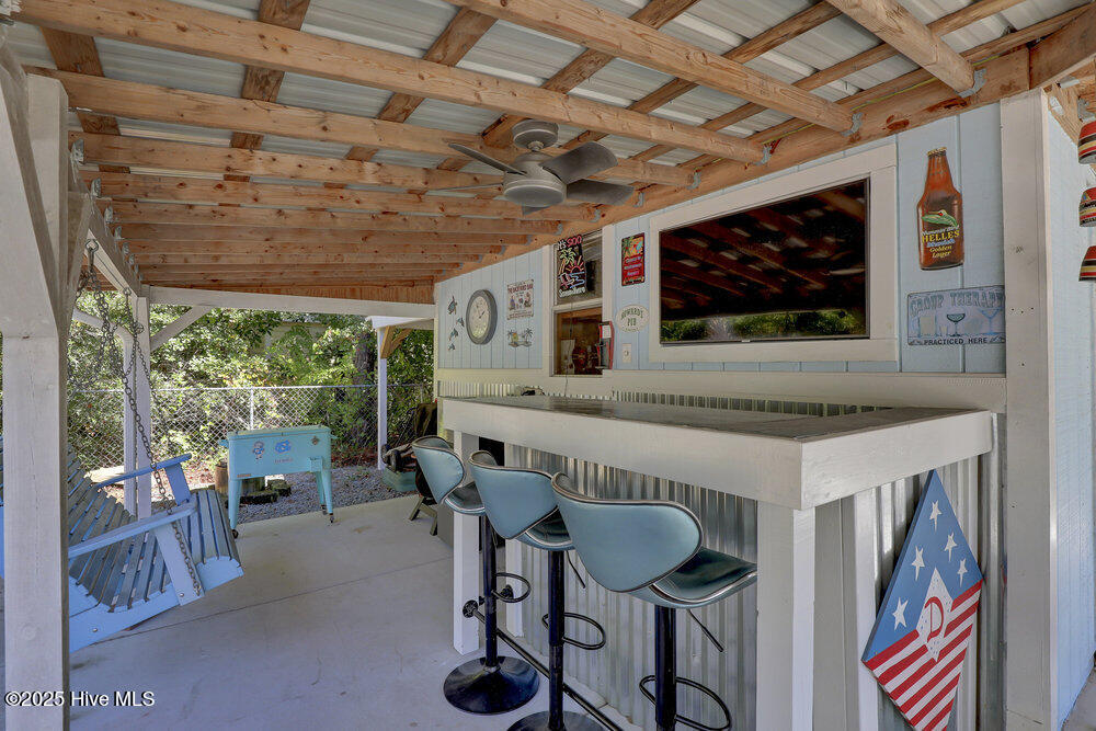 100532845 | Photo 38