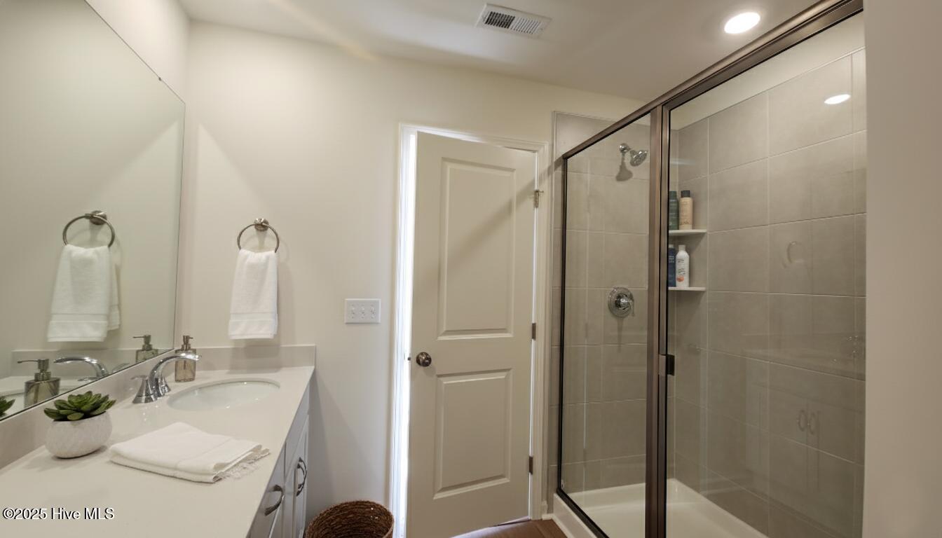 100544194 | Photo 14