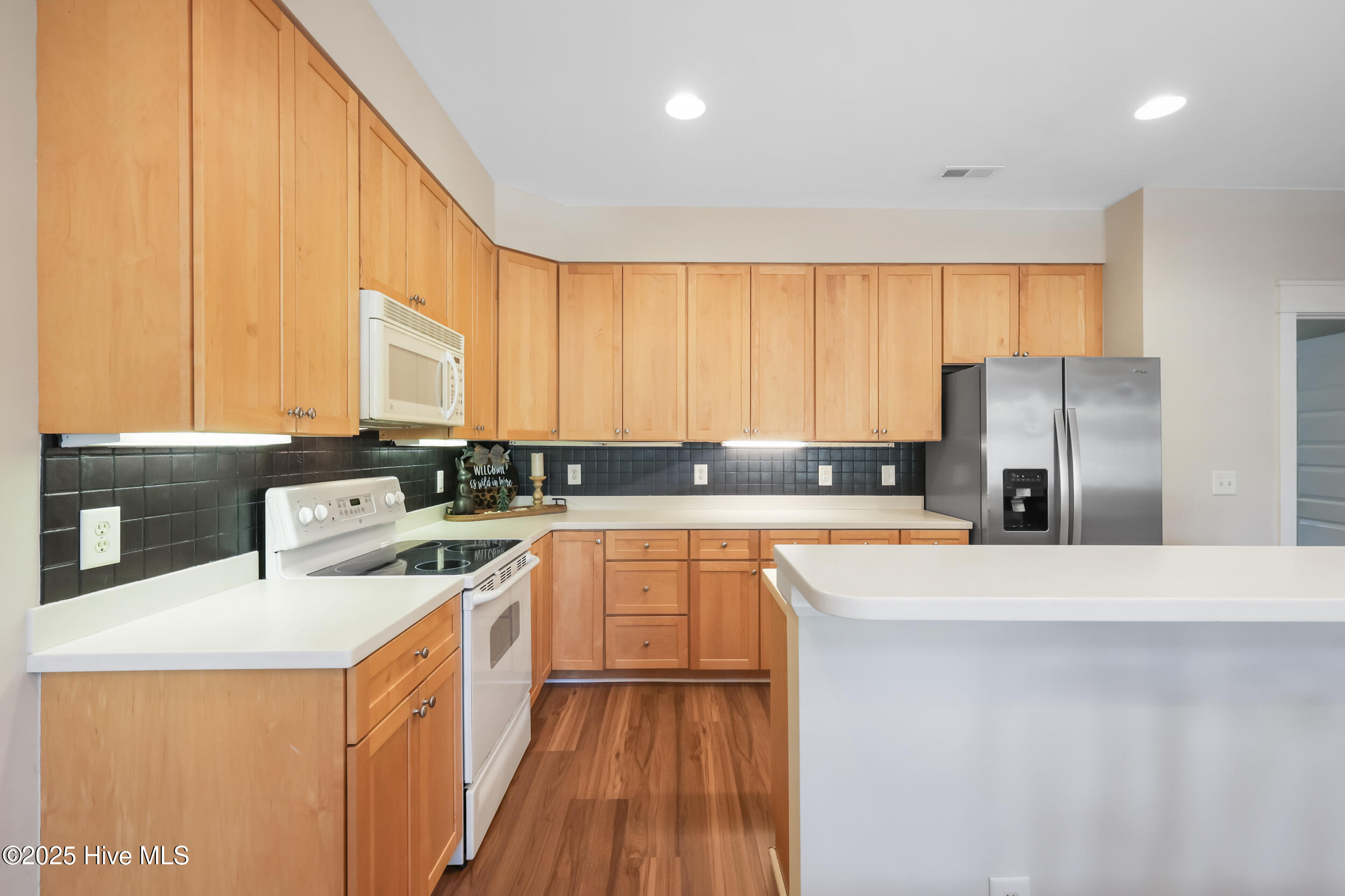 100544454 | Photo 11