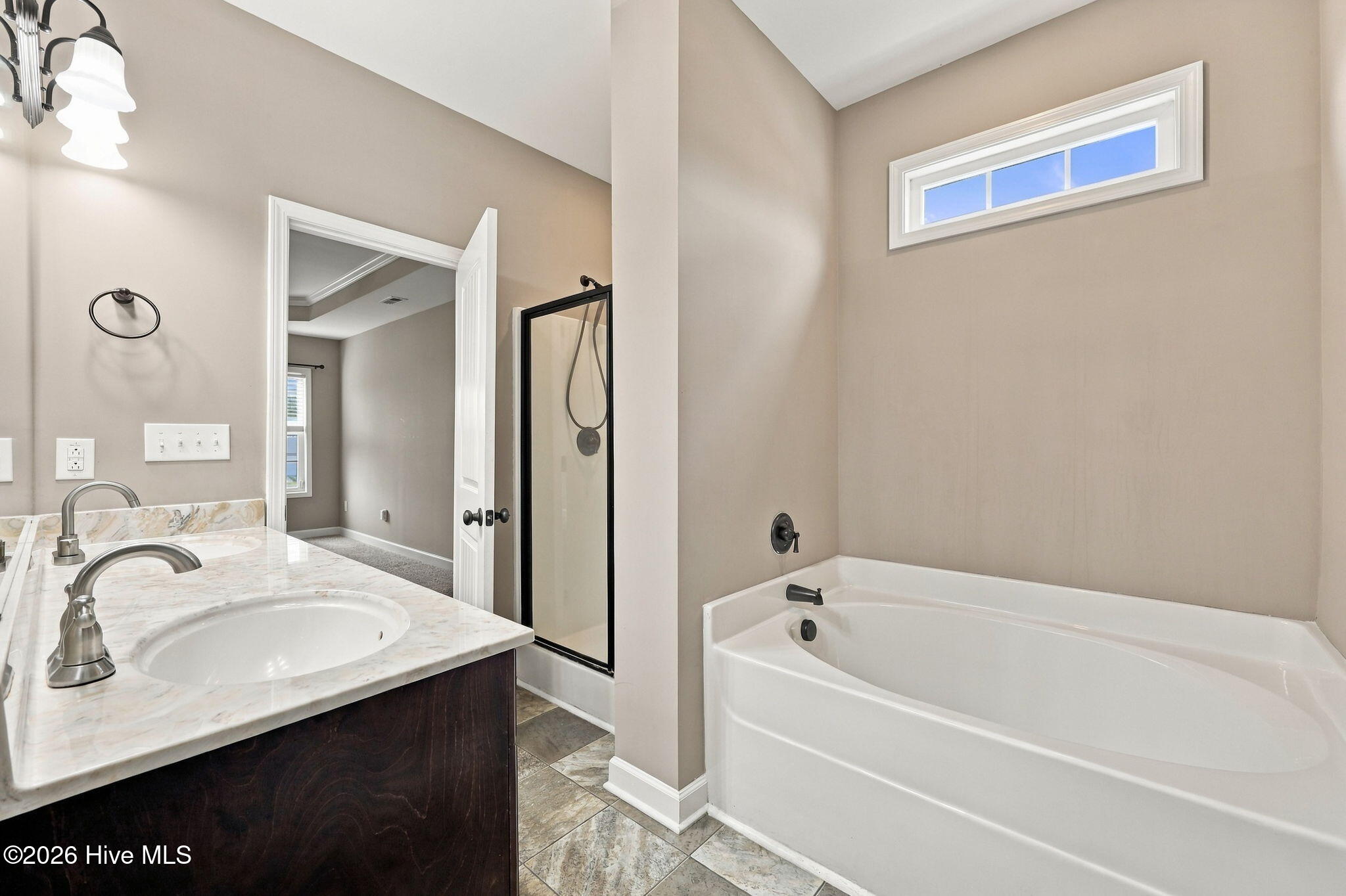 402 Kinroff Drive,Hubert
