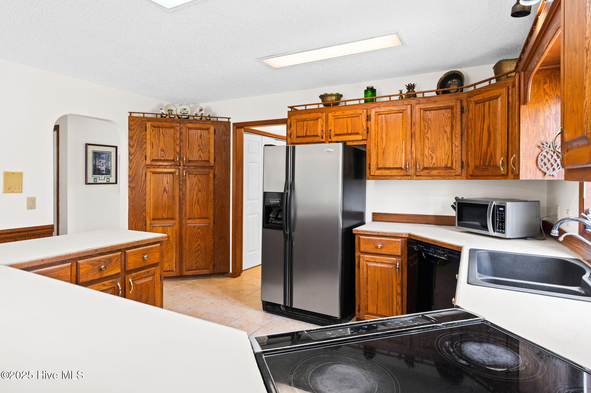 100557688 | Photo 25