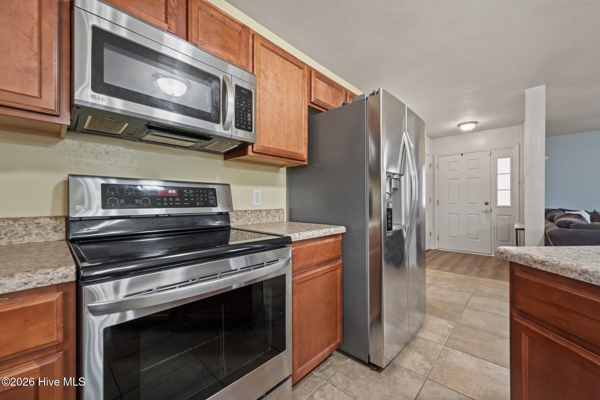 100554130 | Photo 17