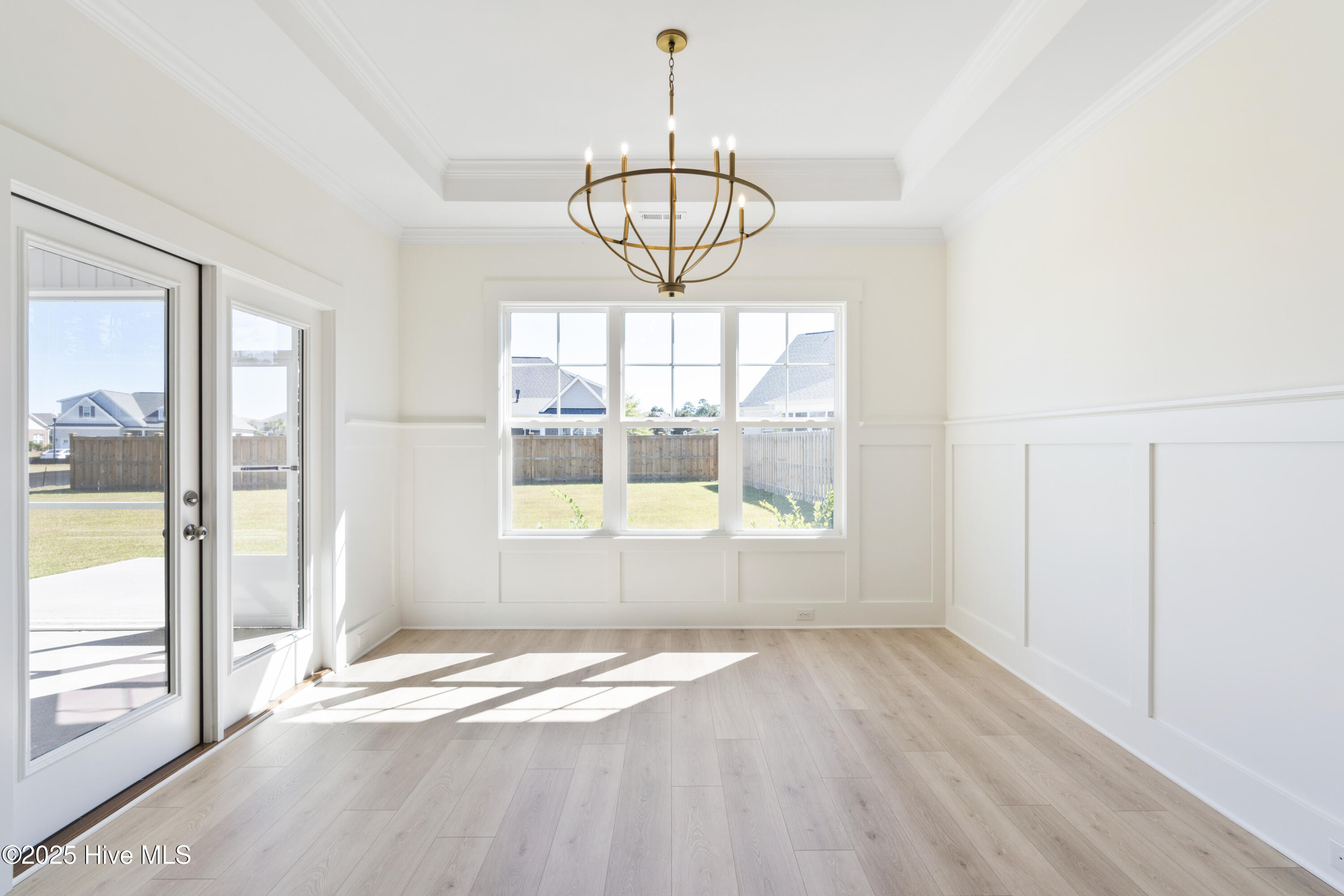 100517752 | Photo 13