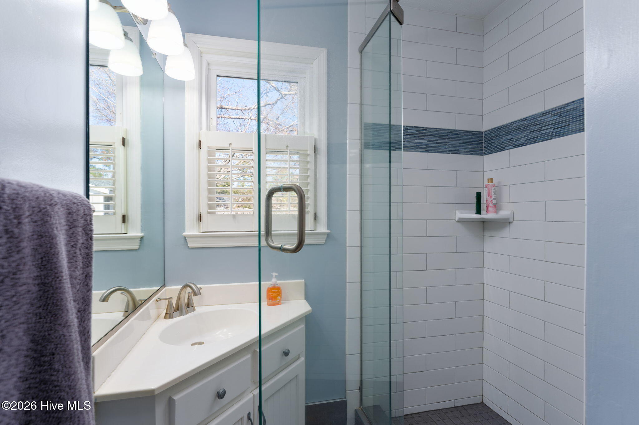 100553404 | Photo 29