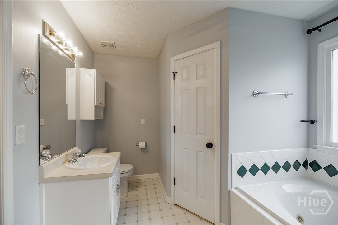 2249 Cluster Lane