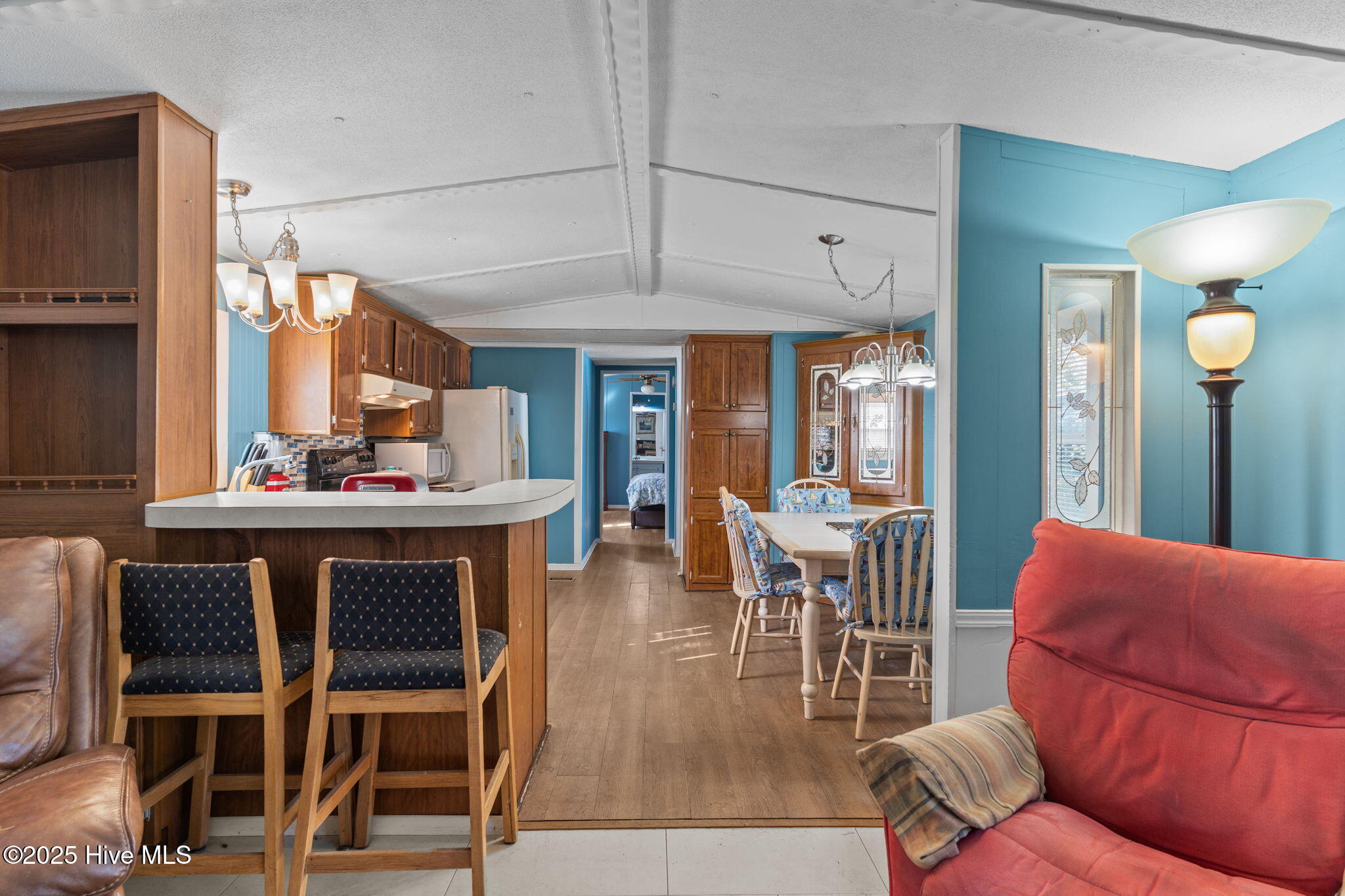 100539780 | Photo 13