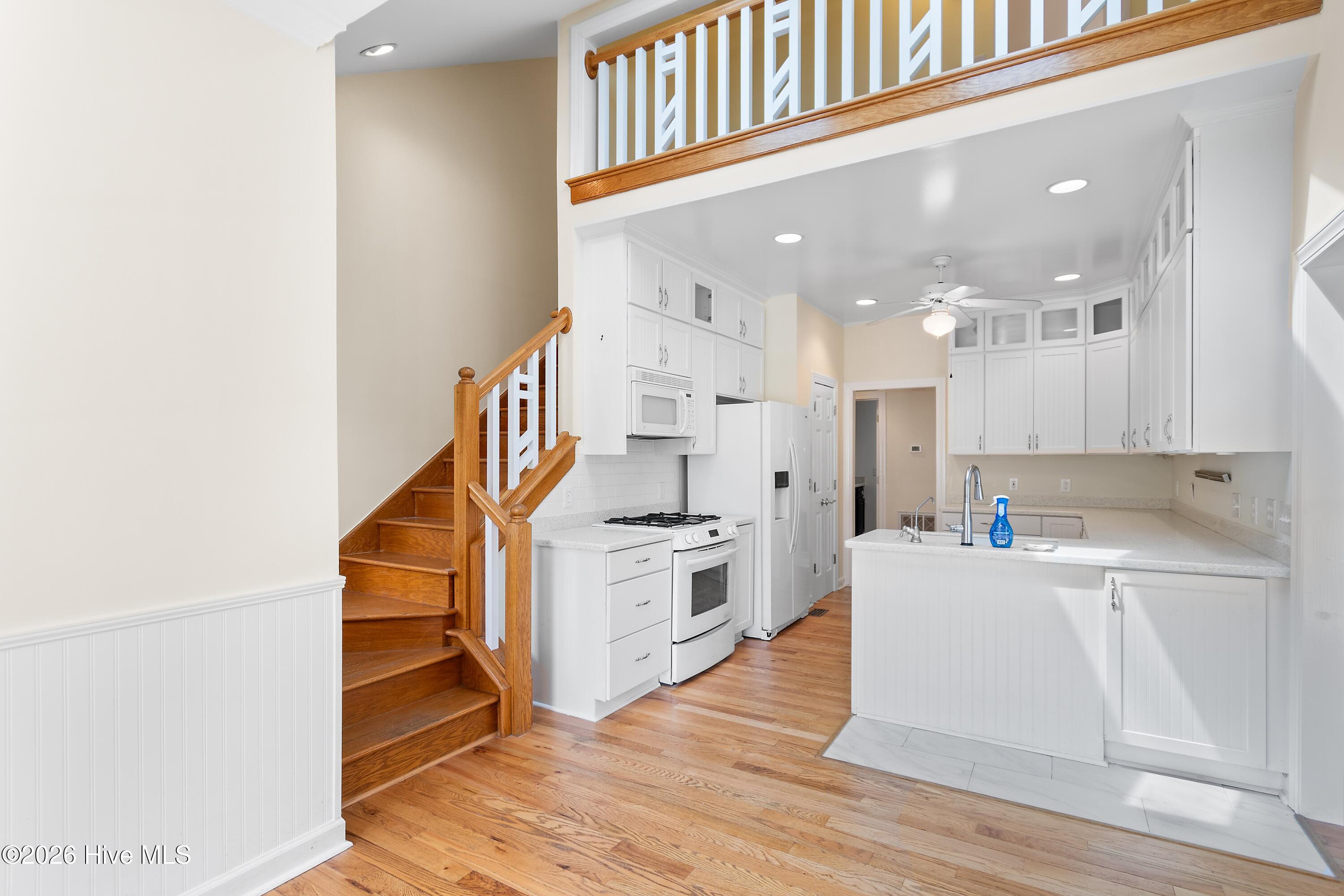 100527464 | Photo 23