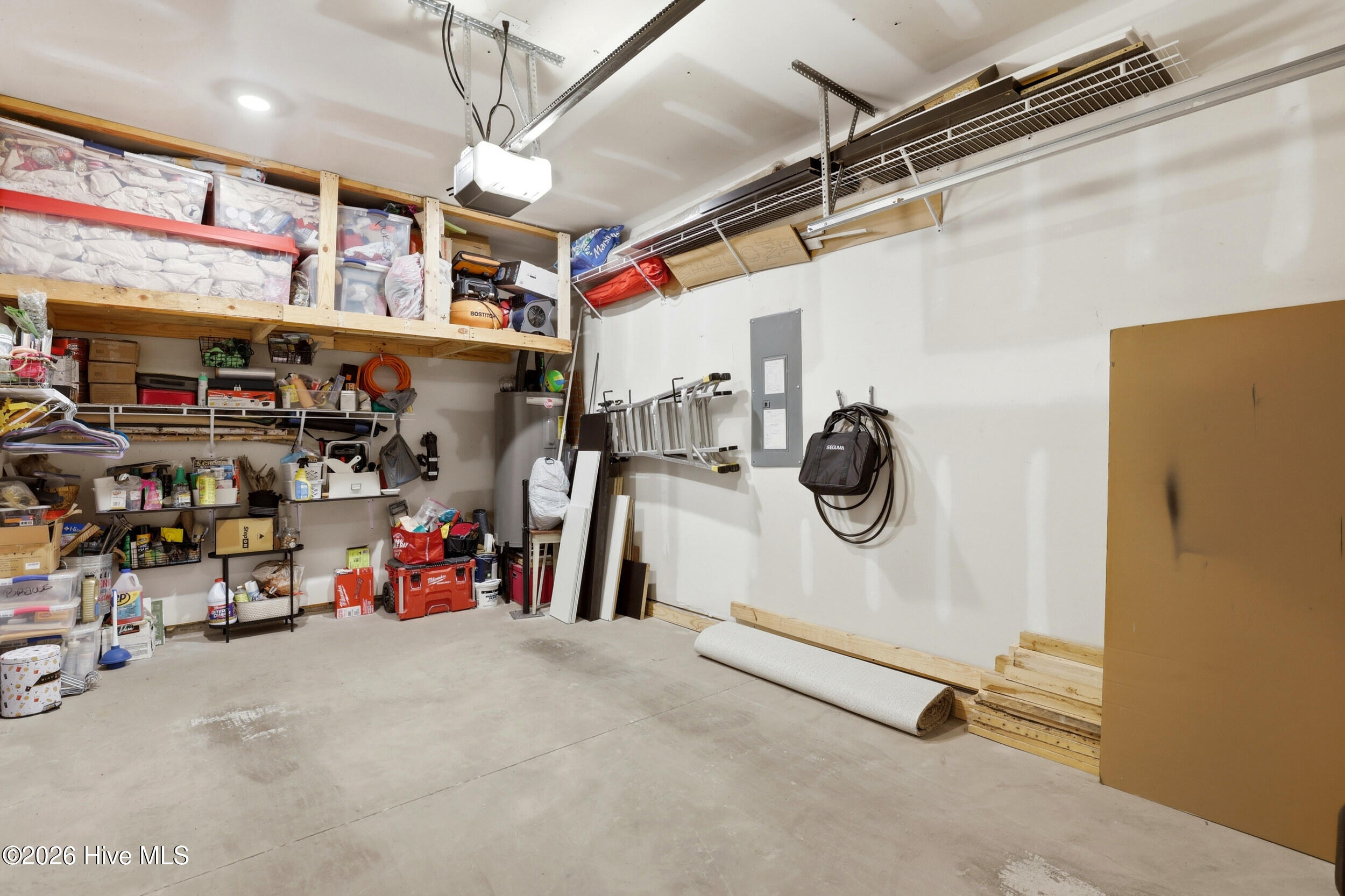 100557529 | Photo 29