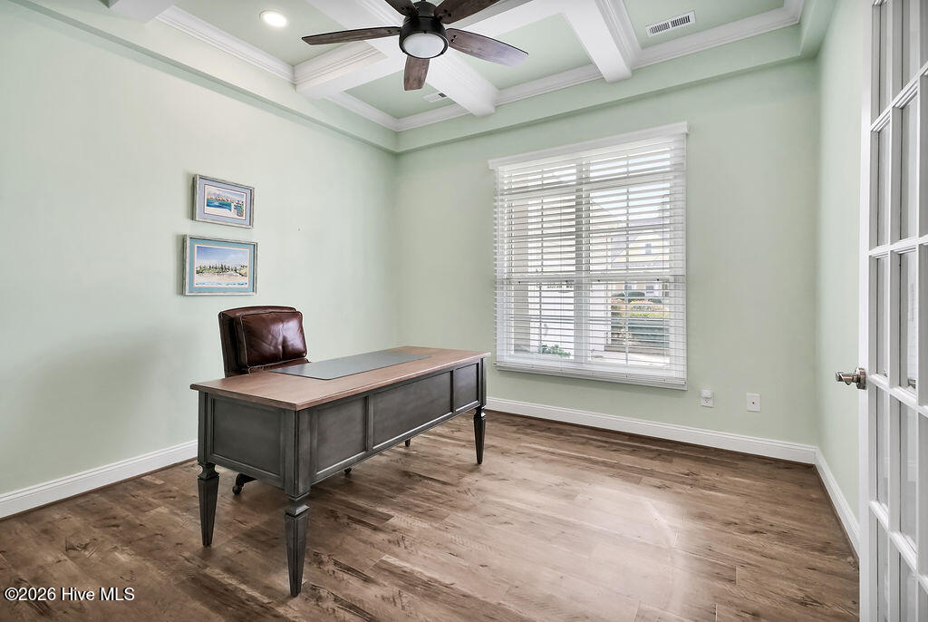 100558721 | Photo 12