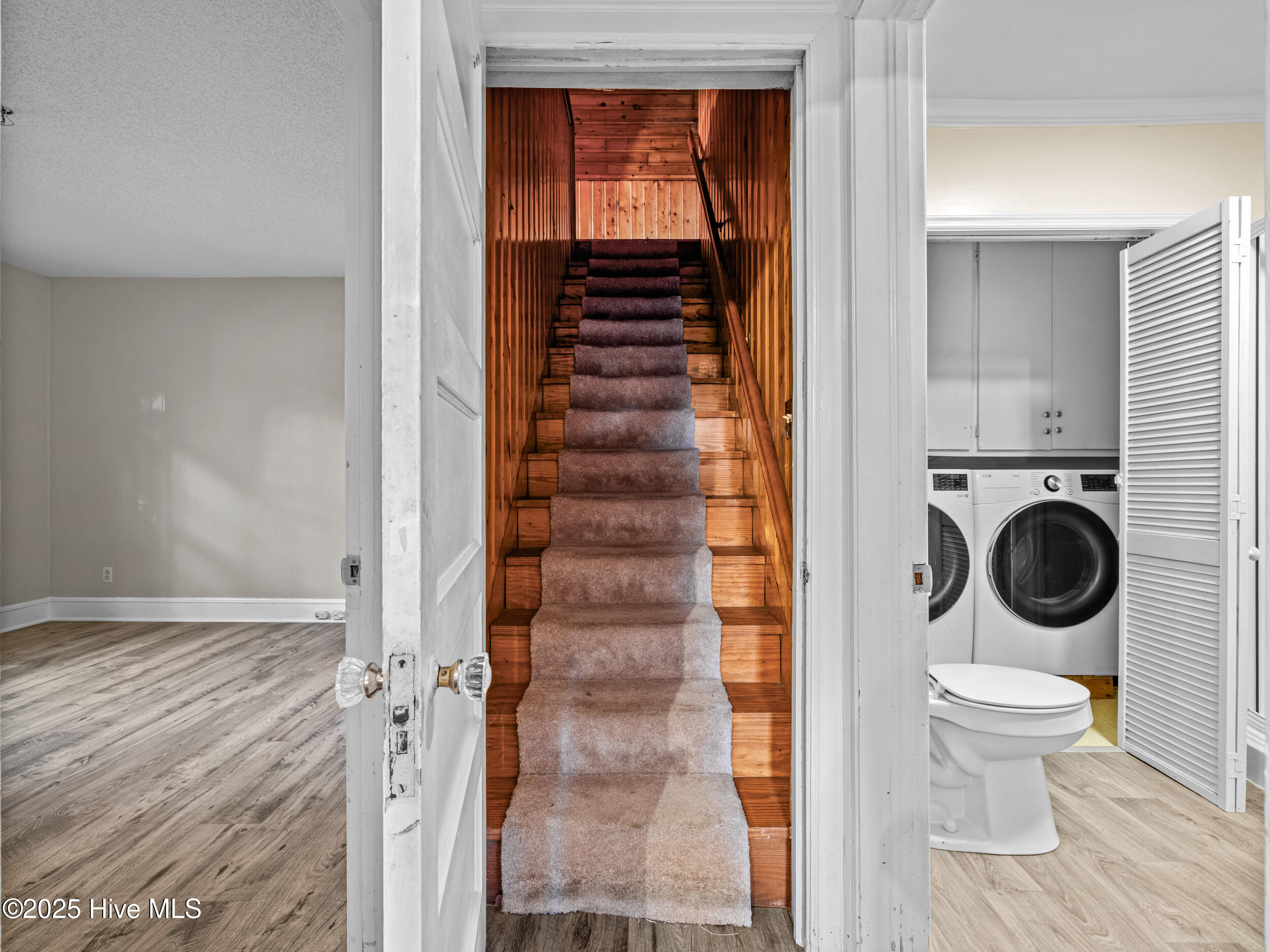 100536192 | Photo 25