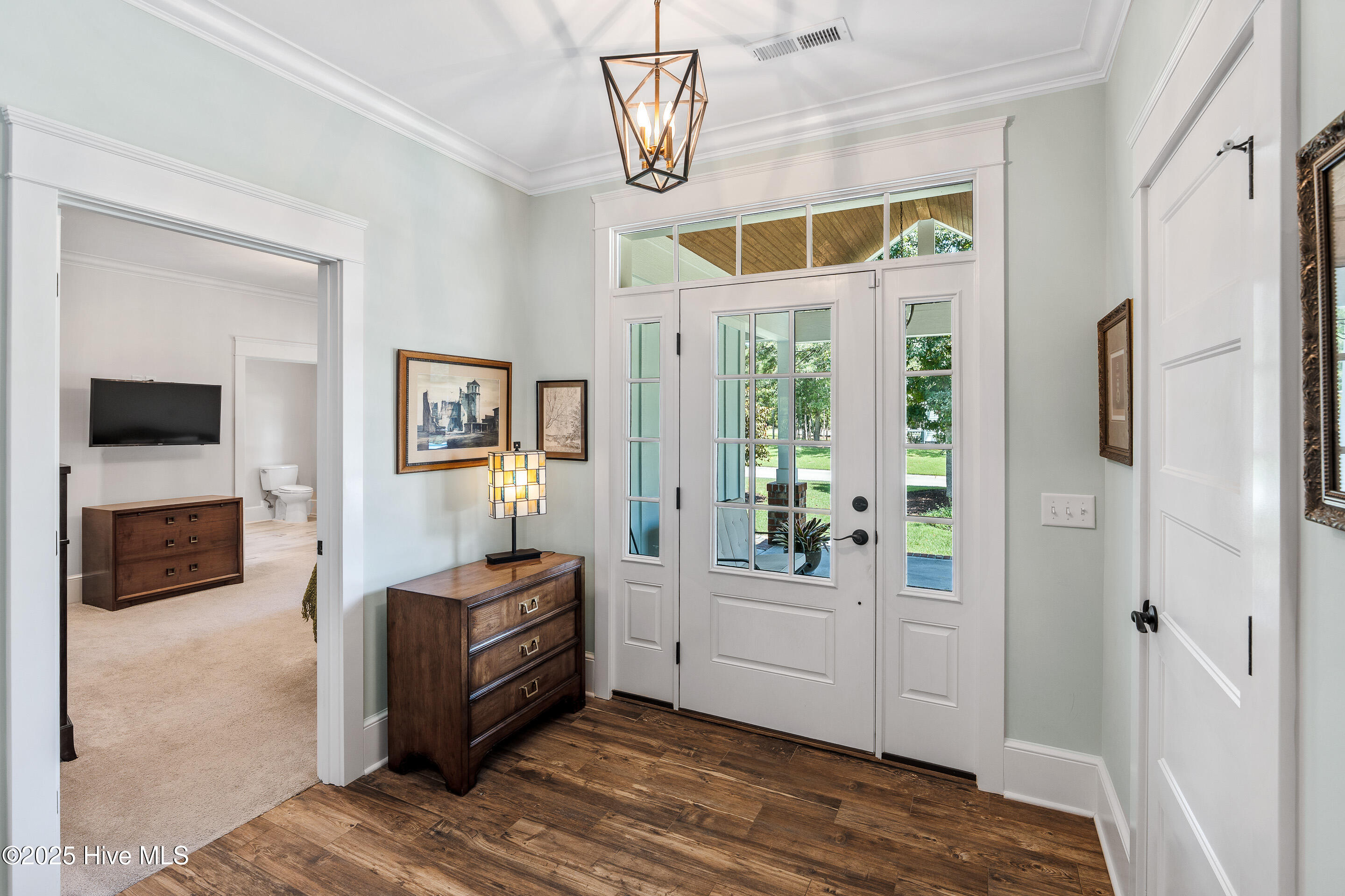 100522220 | Photo 14