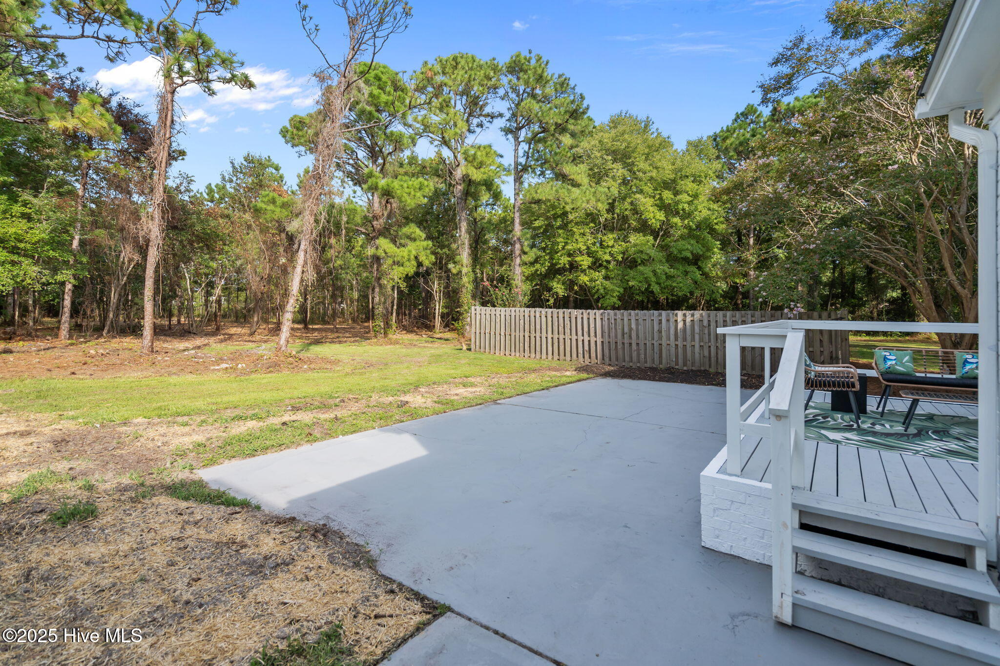 100527627 | Photo 71